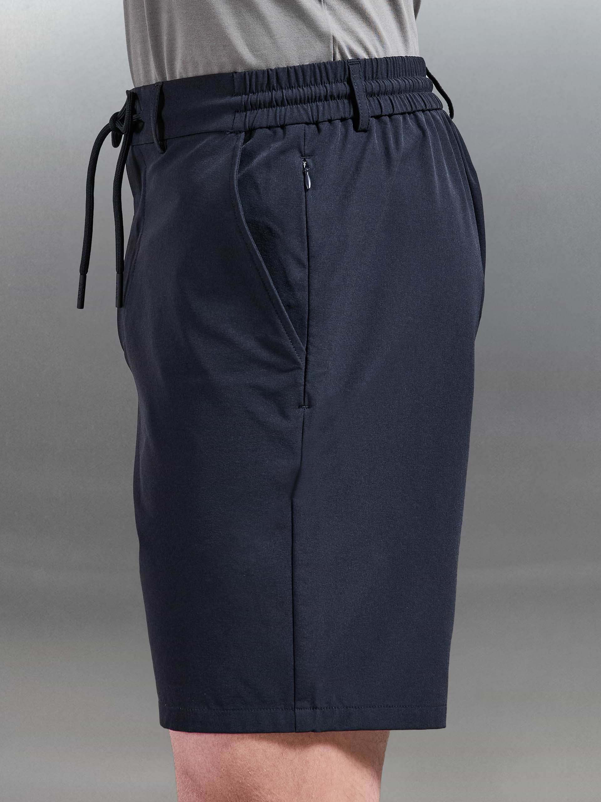 Technical Stretch Chino Short in Navy
