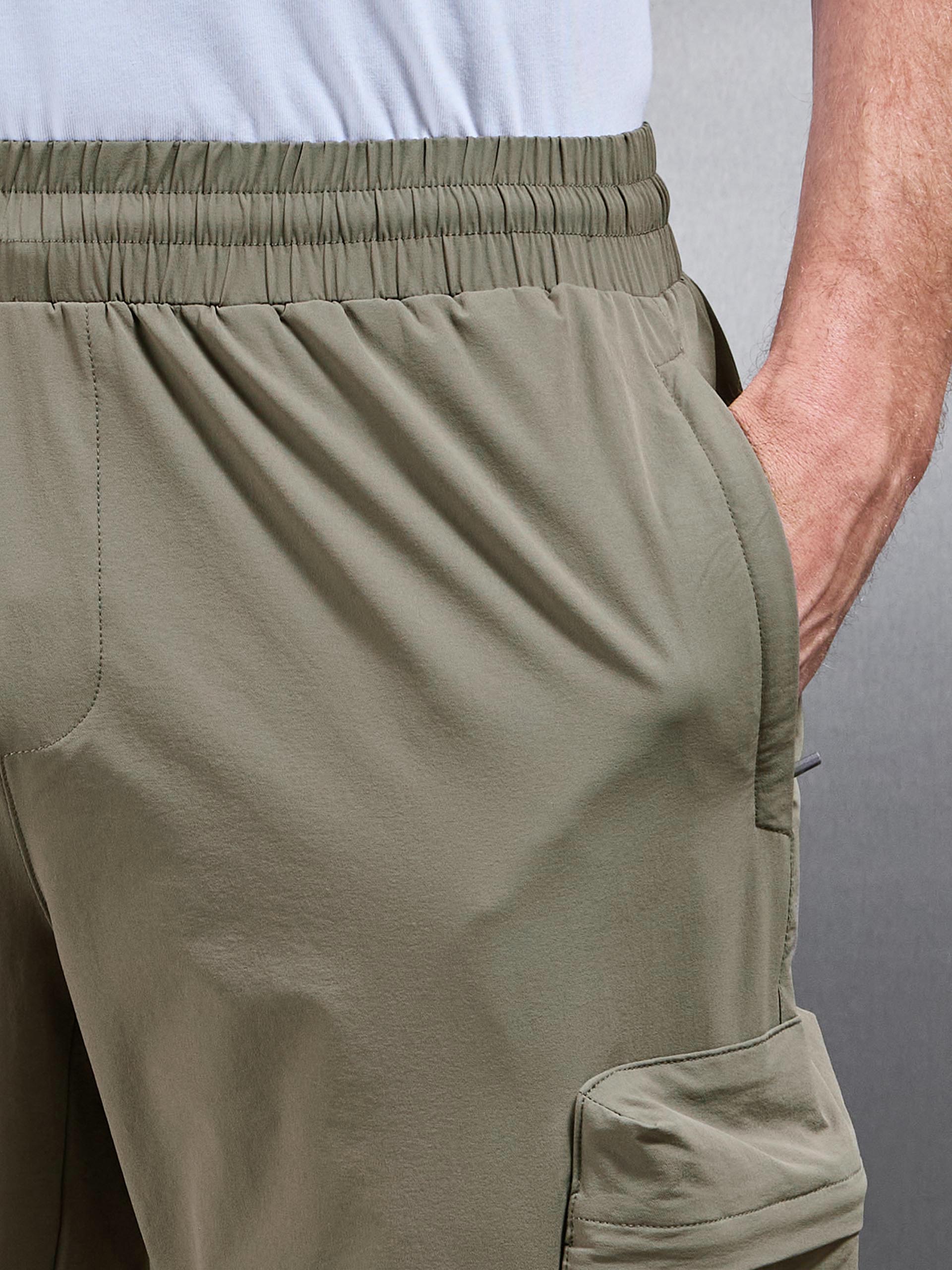 Technical 3D Cargo Pant in Olive