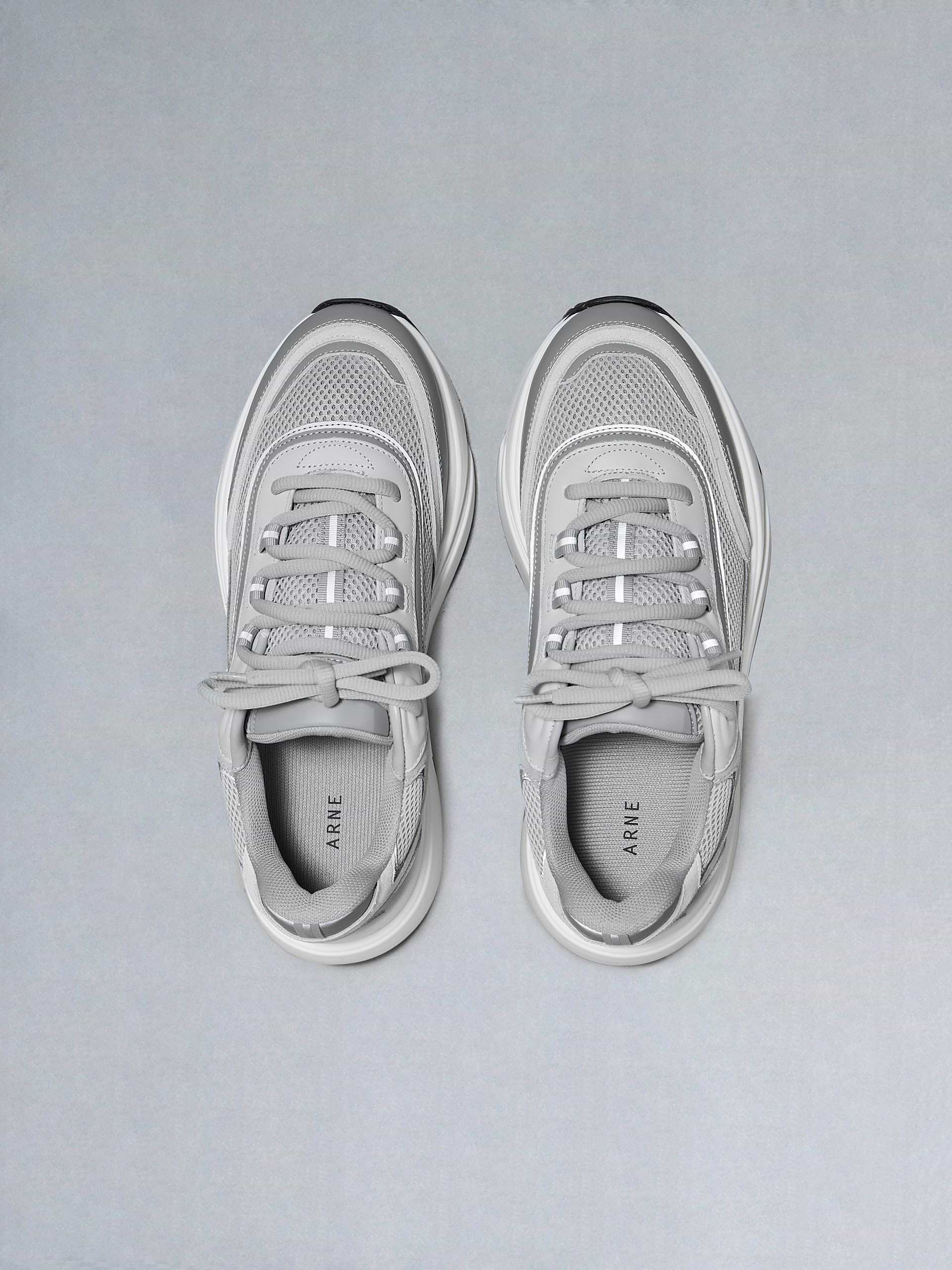 Technical Runner 2.0 in Grey