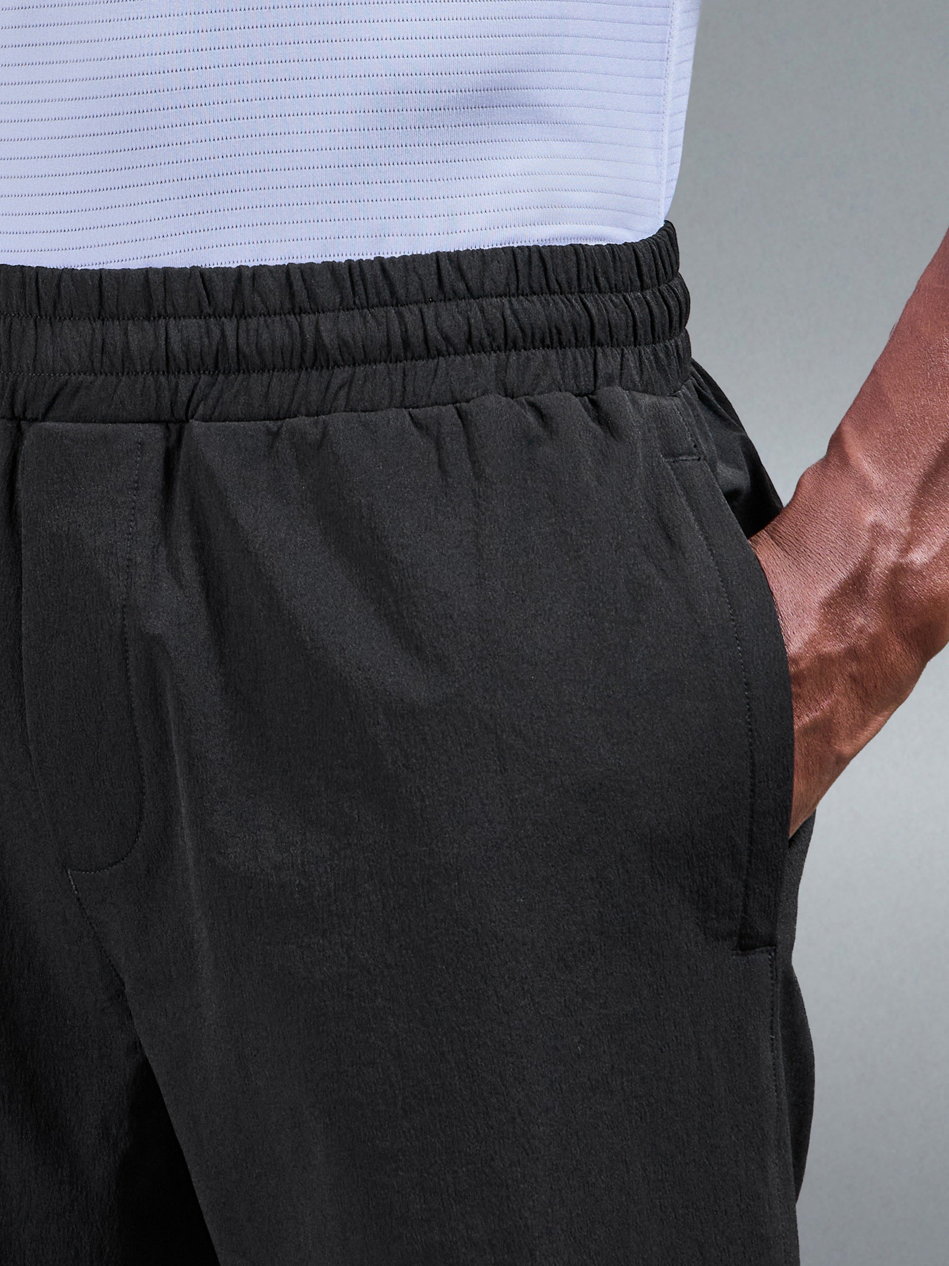 Trail Pant in Black
