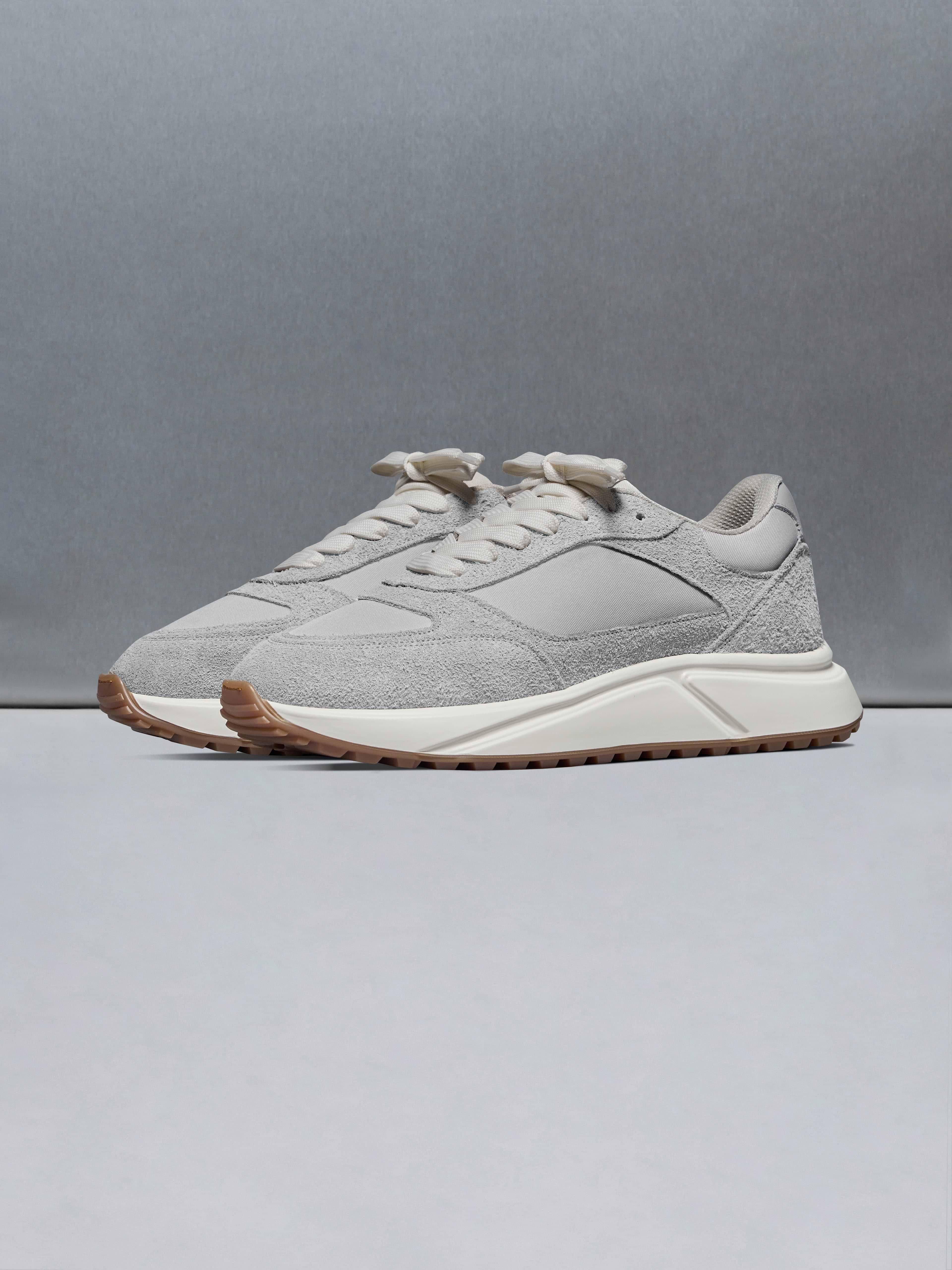 Technical Runner Neo in Grey Off White