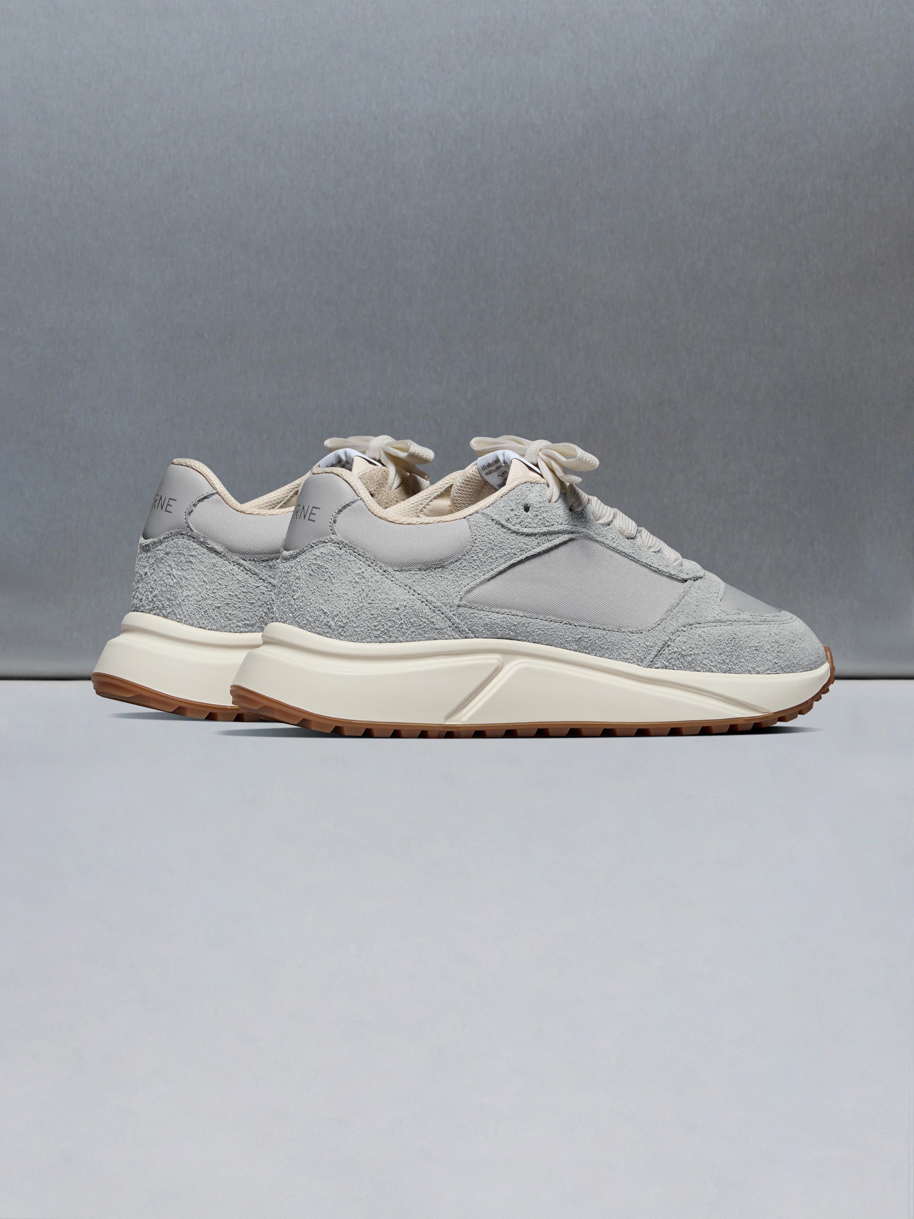 Technical Runner Neo in Grey Off White