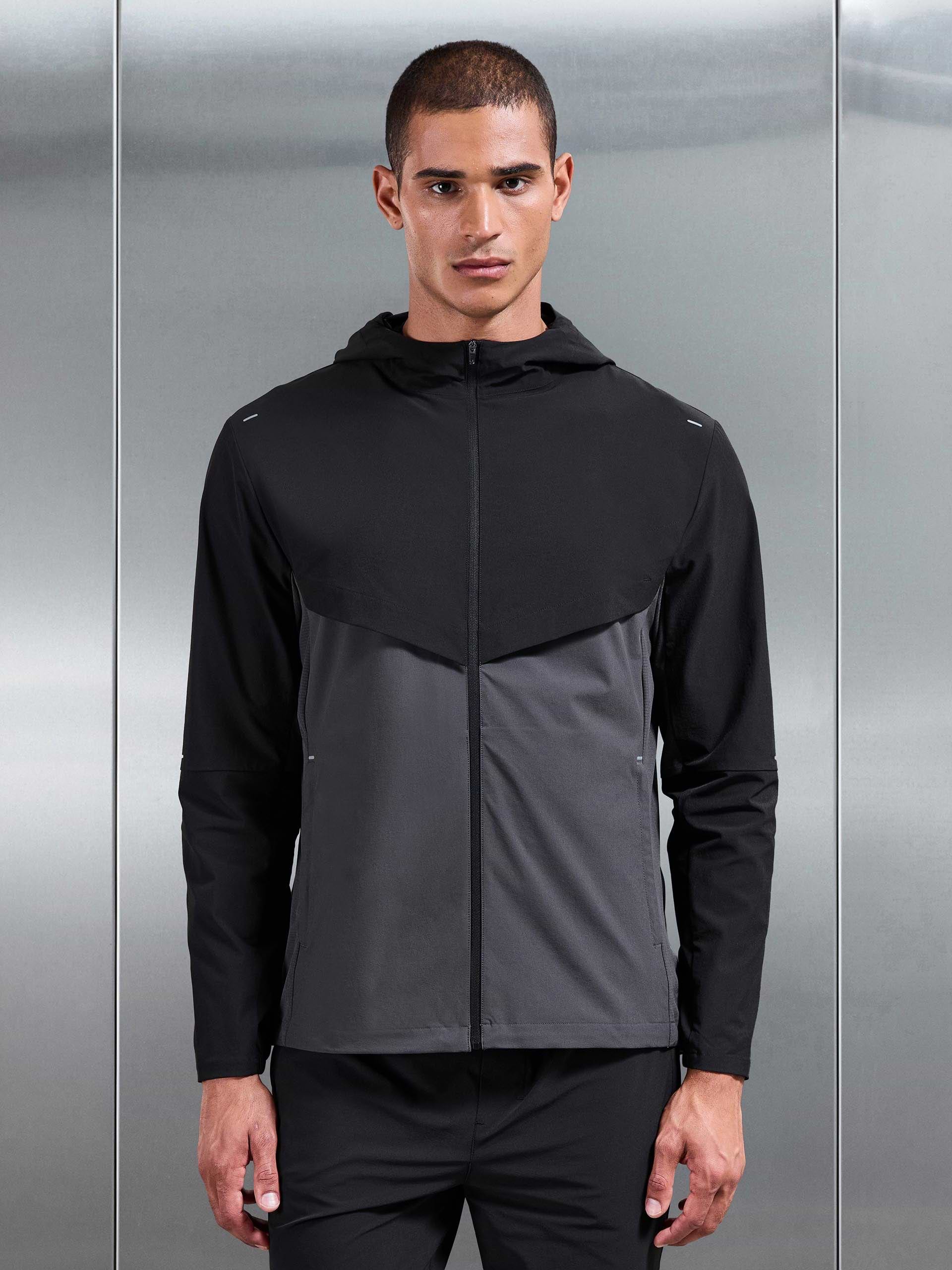 Utility Trail Windbreaker in Black