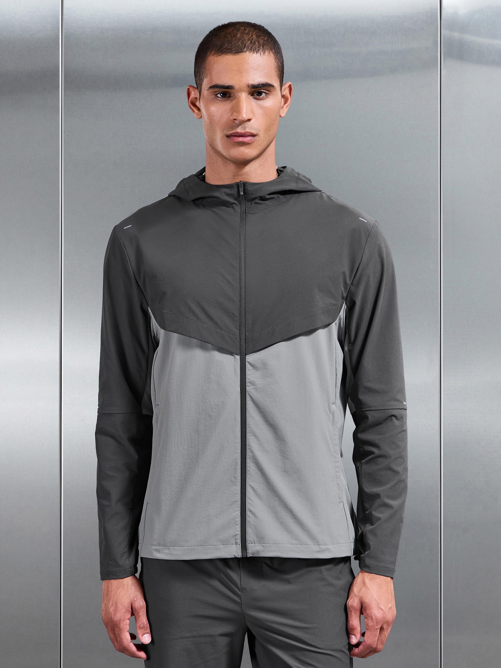 Utility Trail Windbreaker in Grey