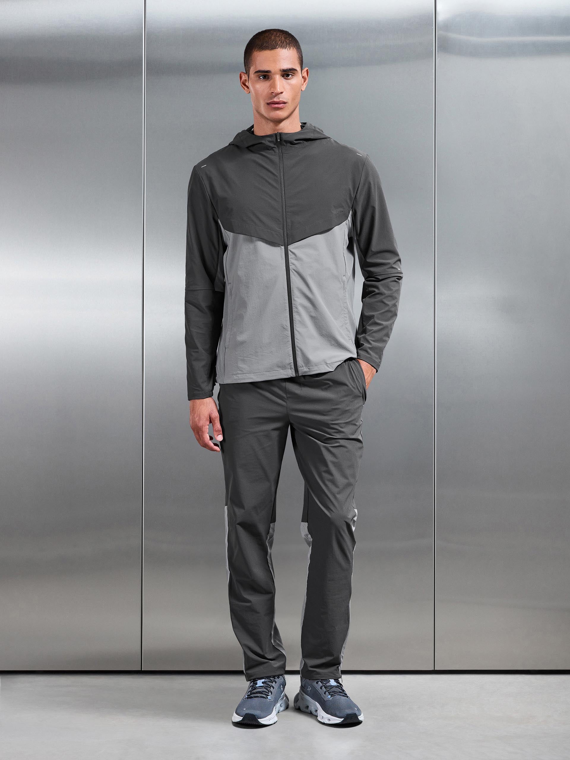 Utility Trail Windbreaker in Grey