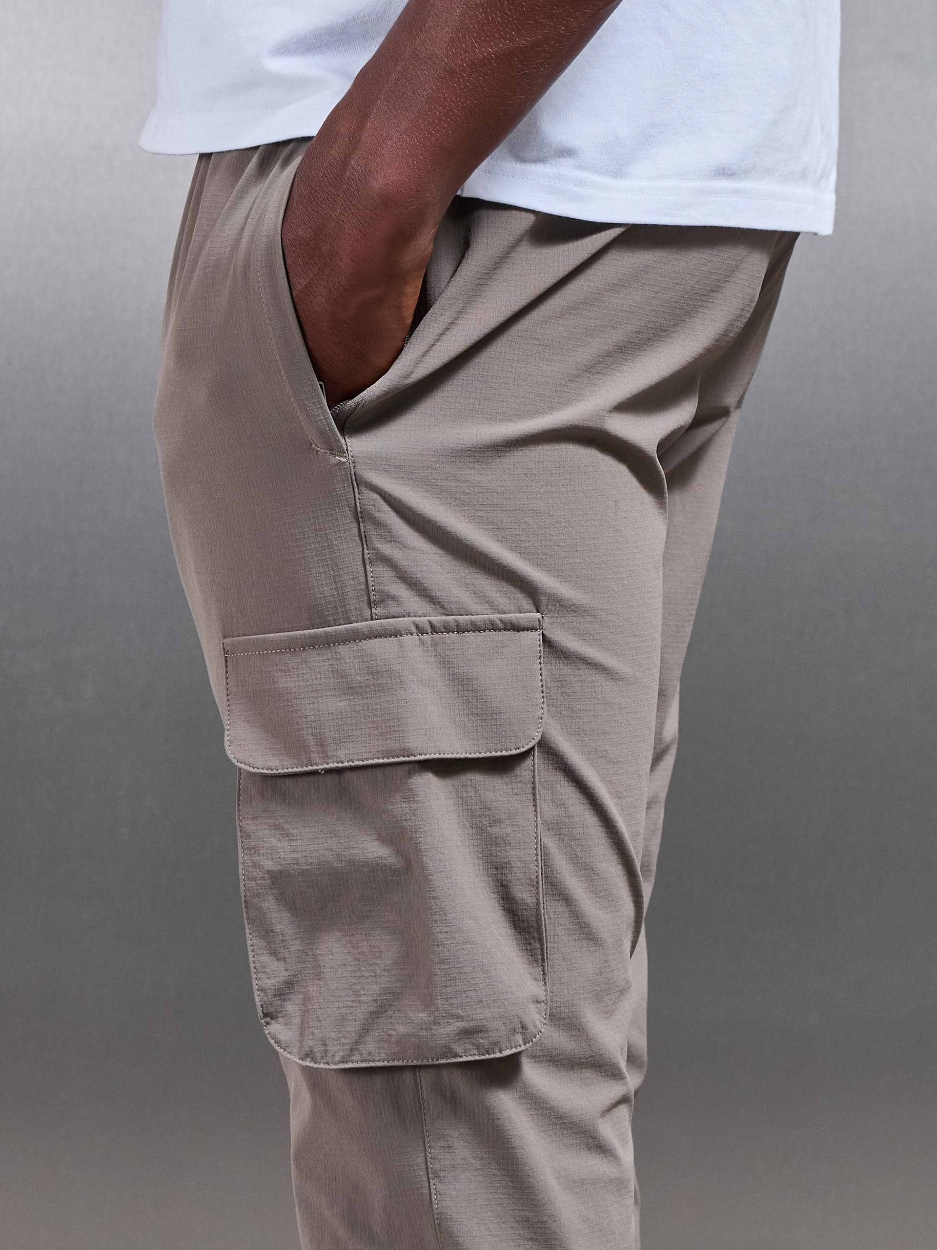 Utility Cargo Pant in Taupe