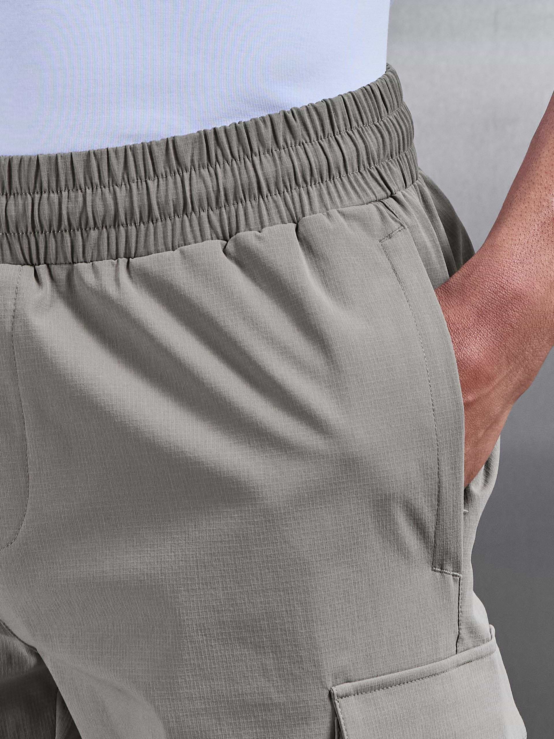 Utility Cargo Short in Olive