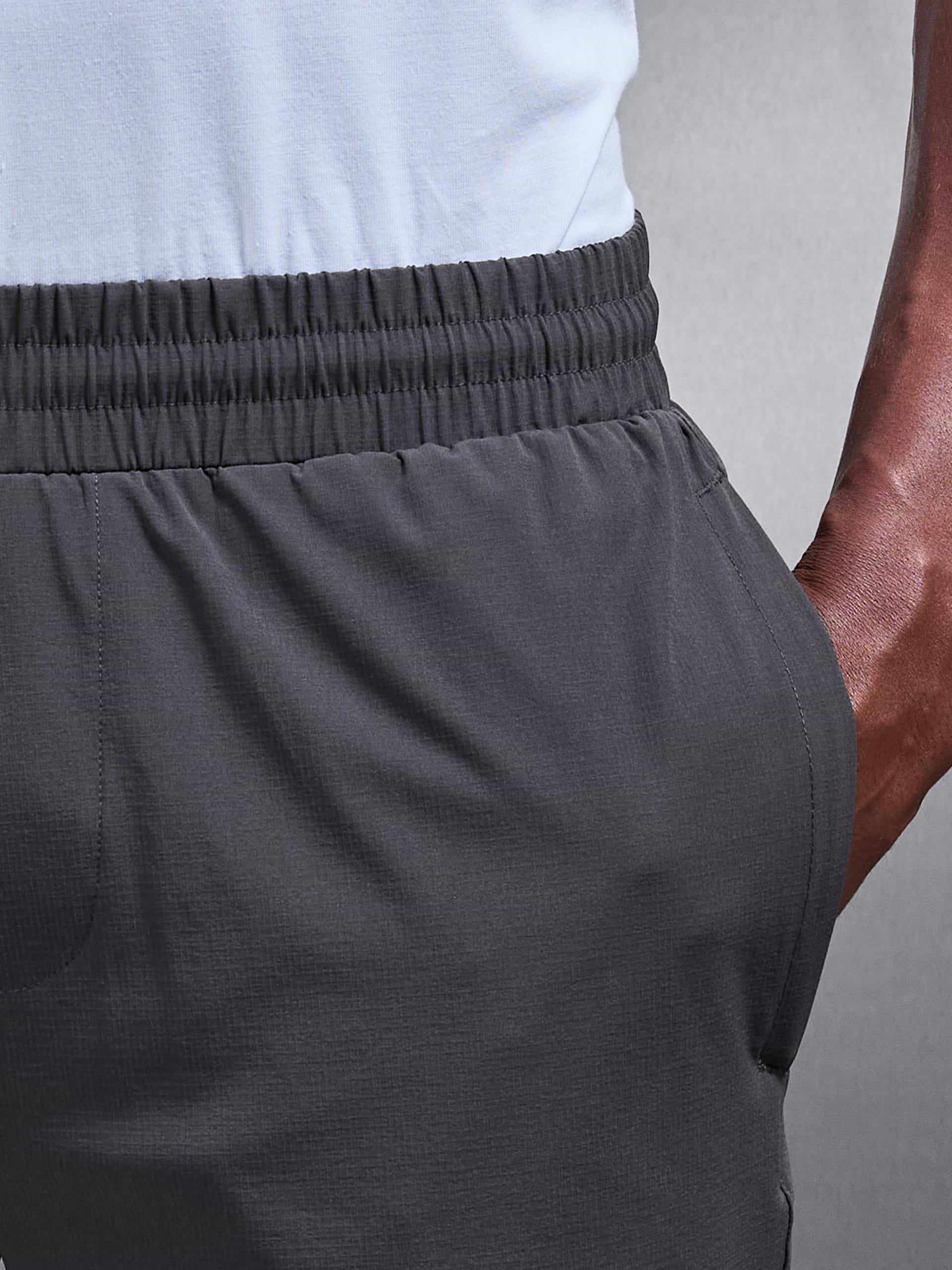 Utility Trackpant in Grey