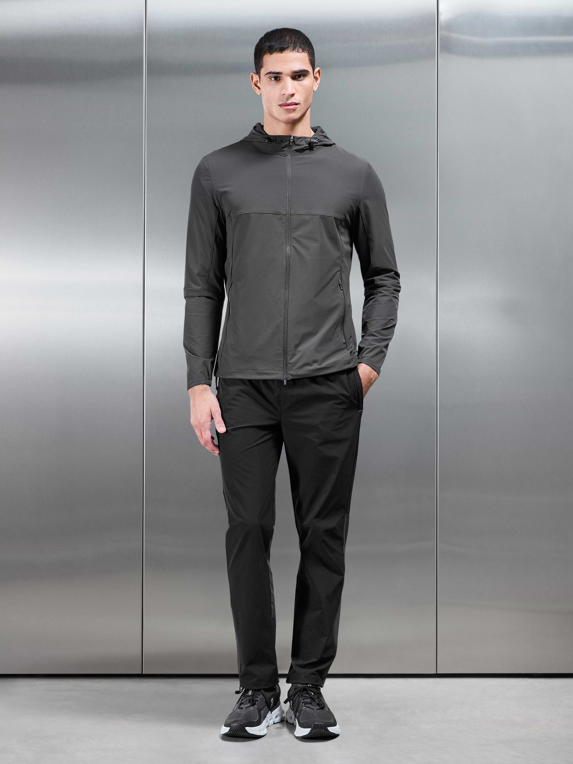 Utility Trail Trackpant in Black