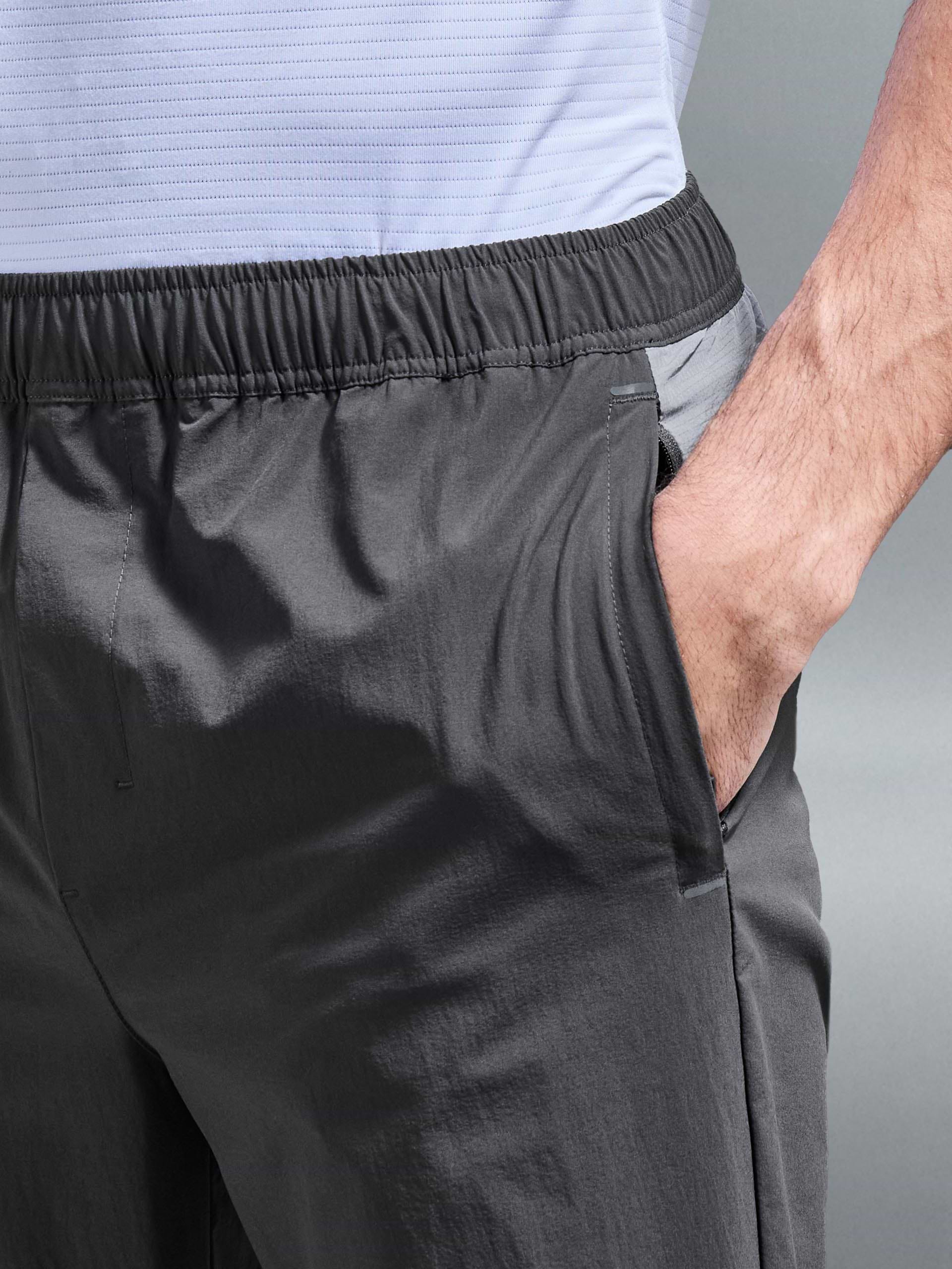 Utility Trail Trackpant in Grey