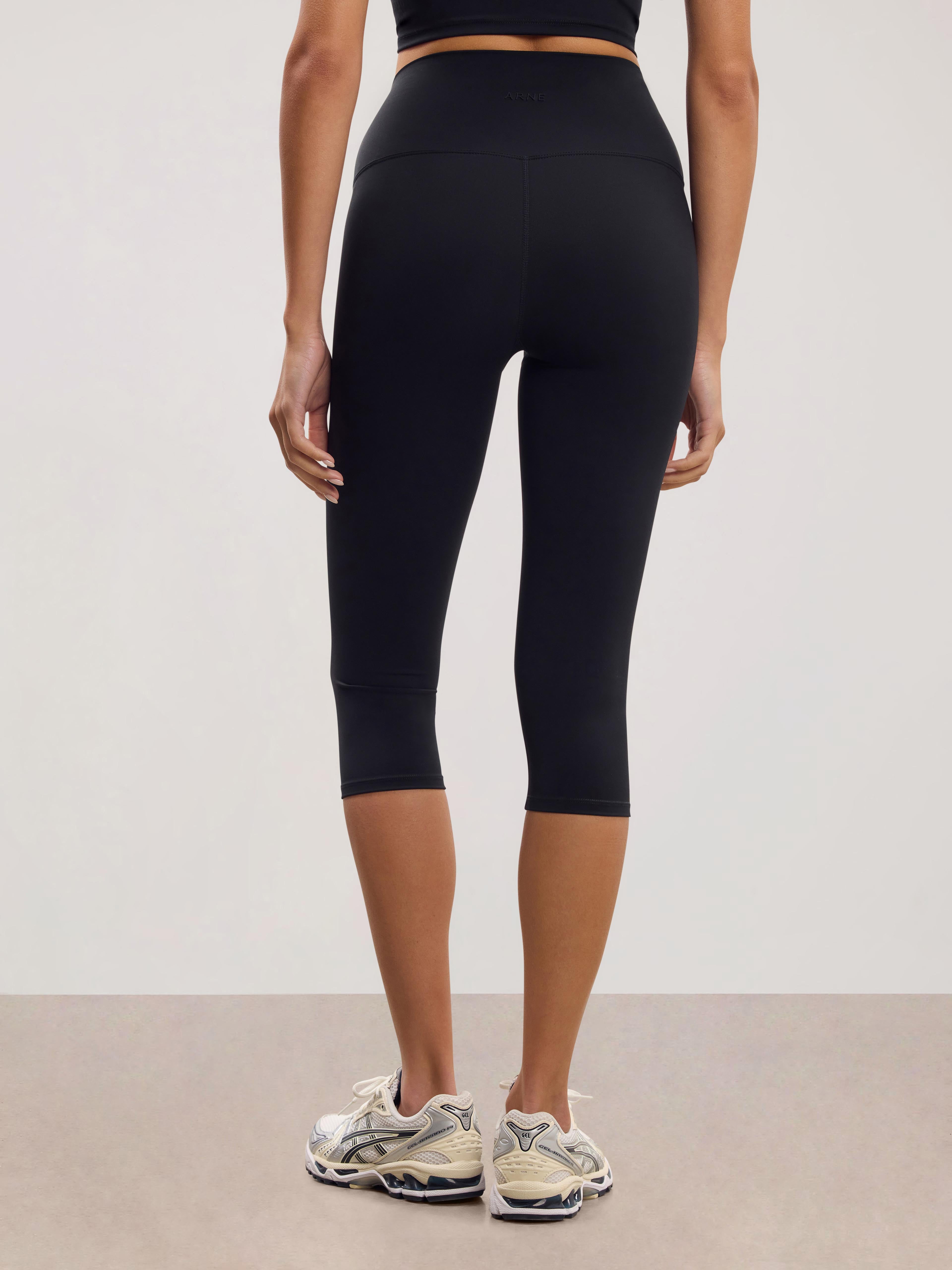 Womens Active Capri Legging in Black