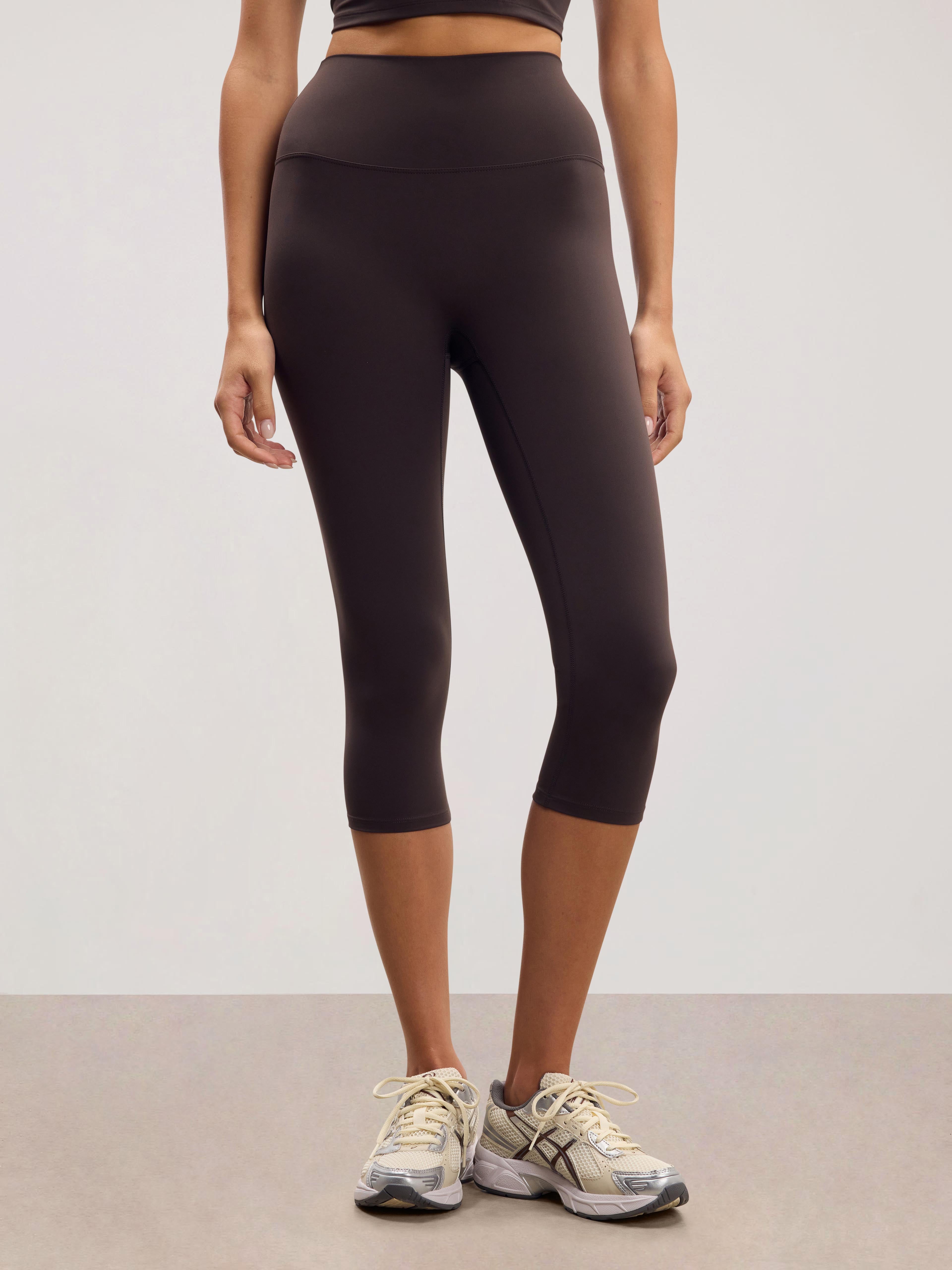 Womens Active Capri Legging in Brown