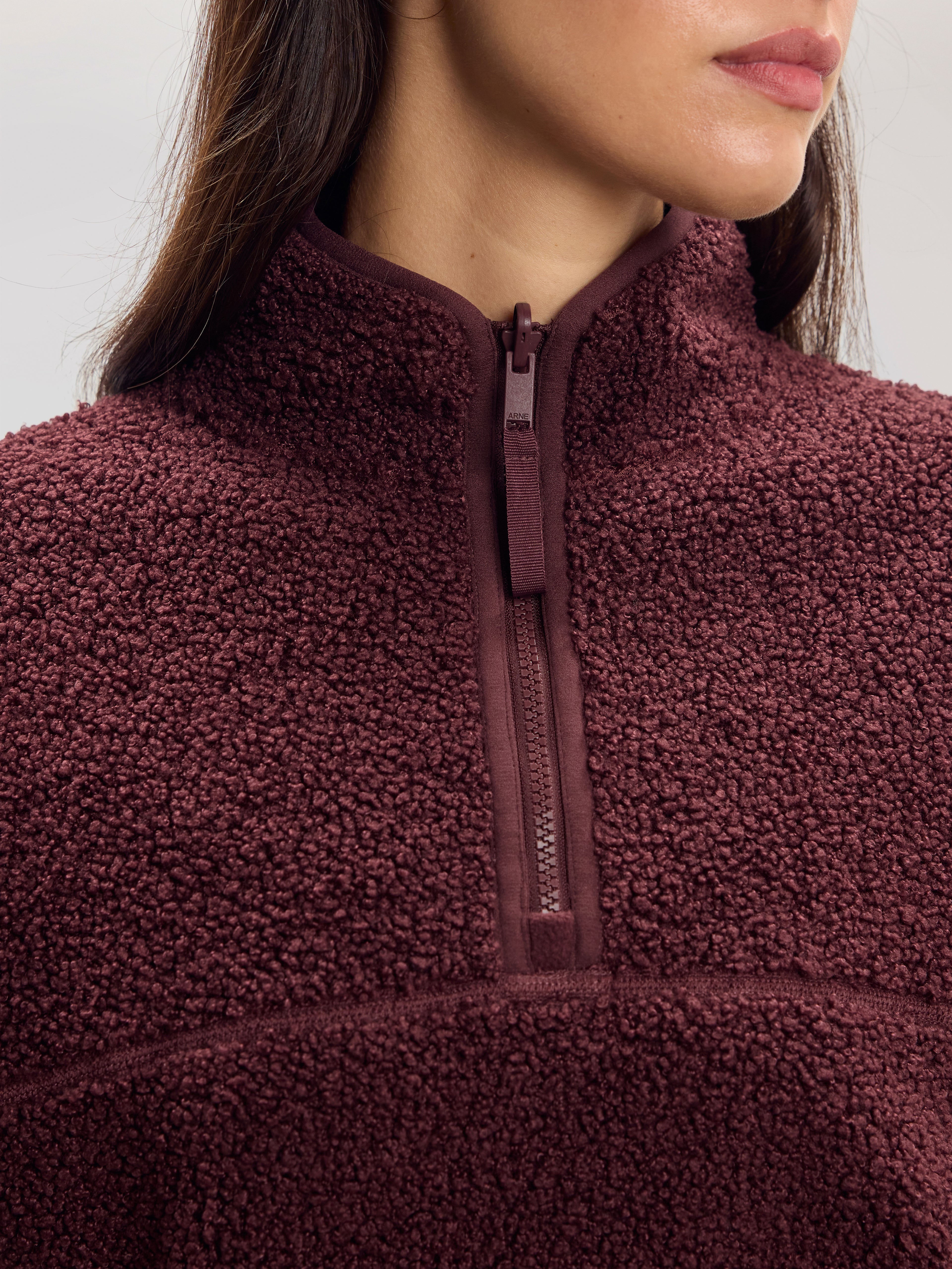 Womens Reversible Sherpa Fleece Half Zip in Burgundy