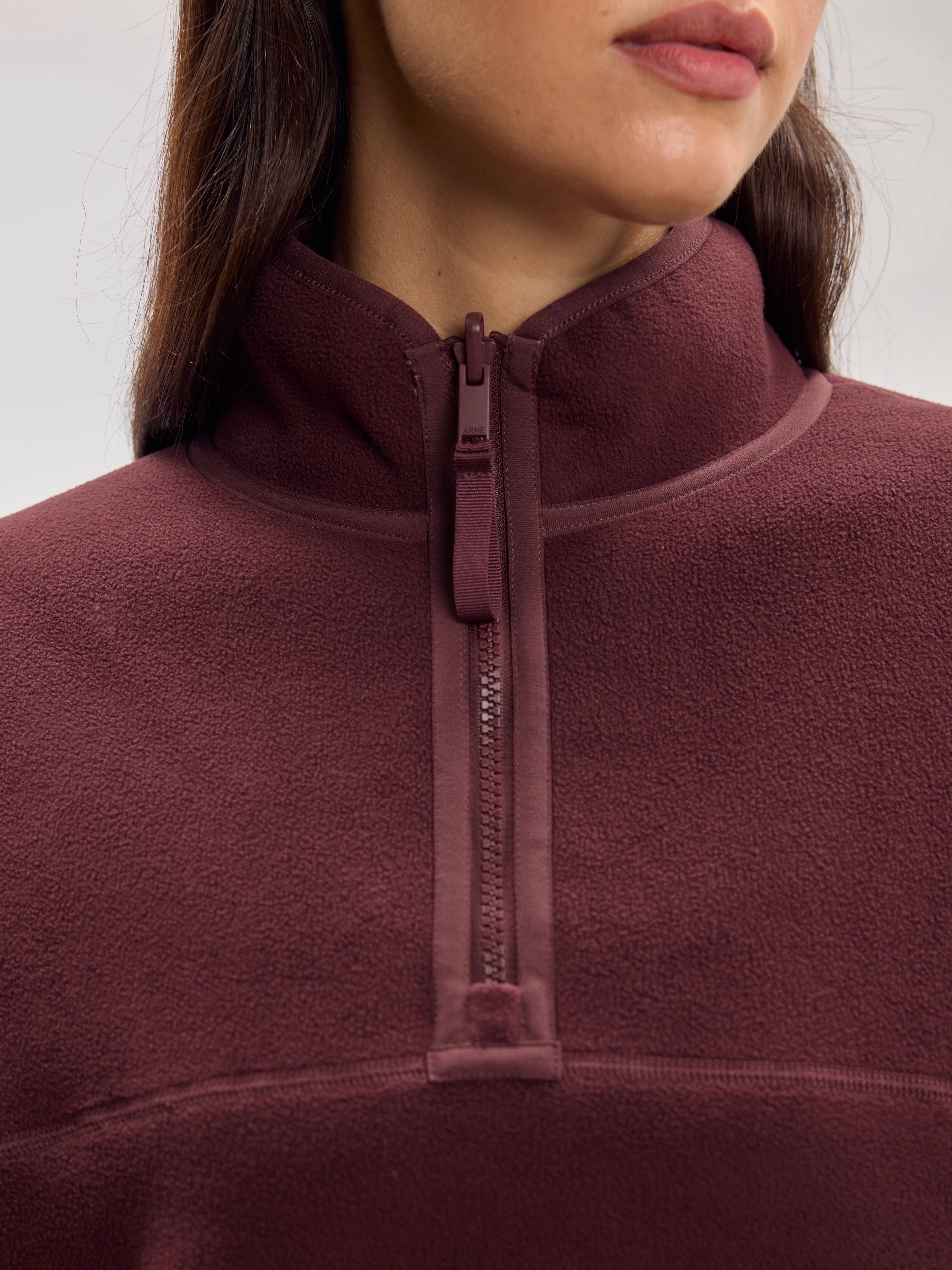 Womens Reversible Sherpa Fleece Half Zip in Burgundy