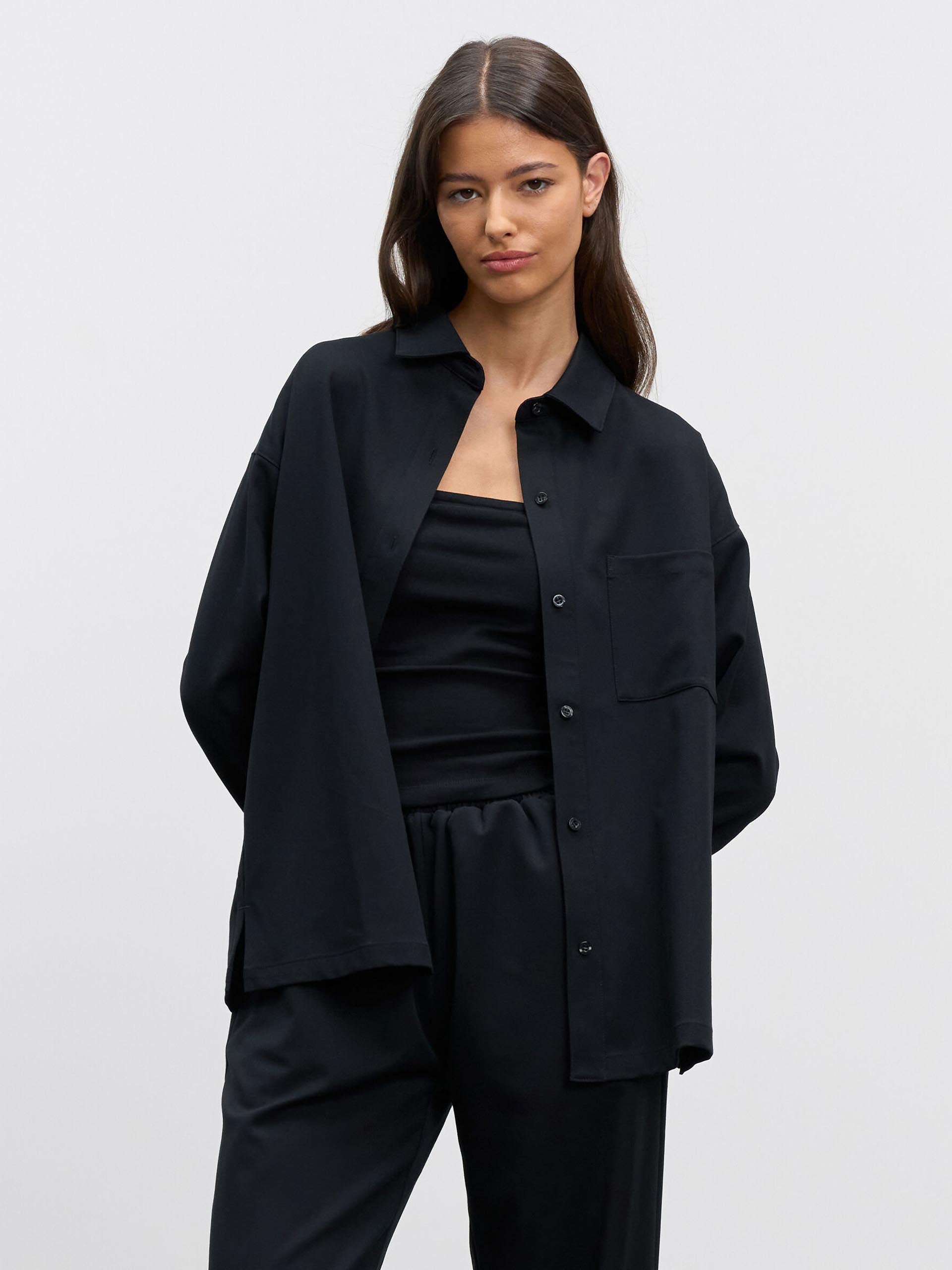 Womens Relaxed Shirt in Black