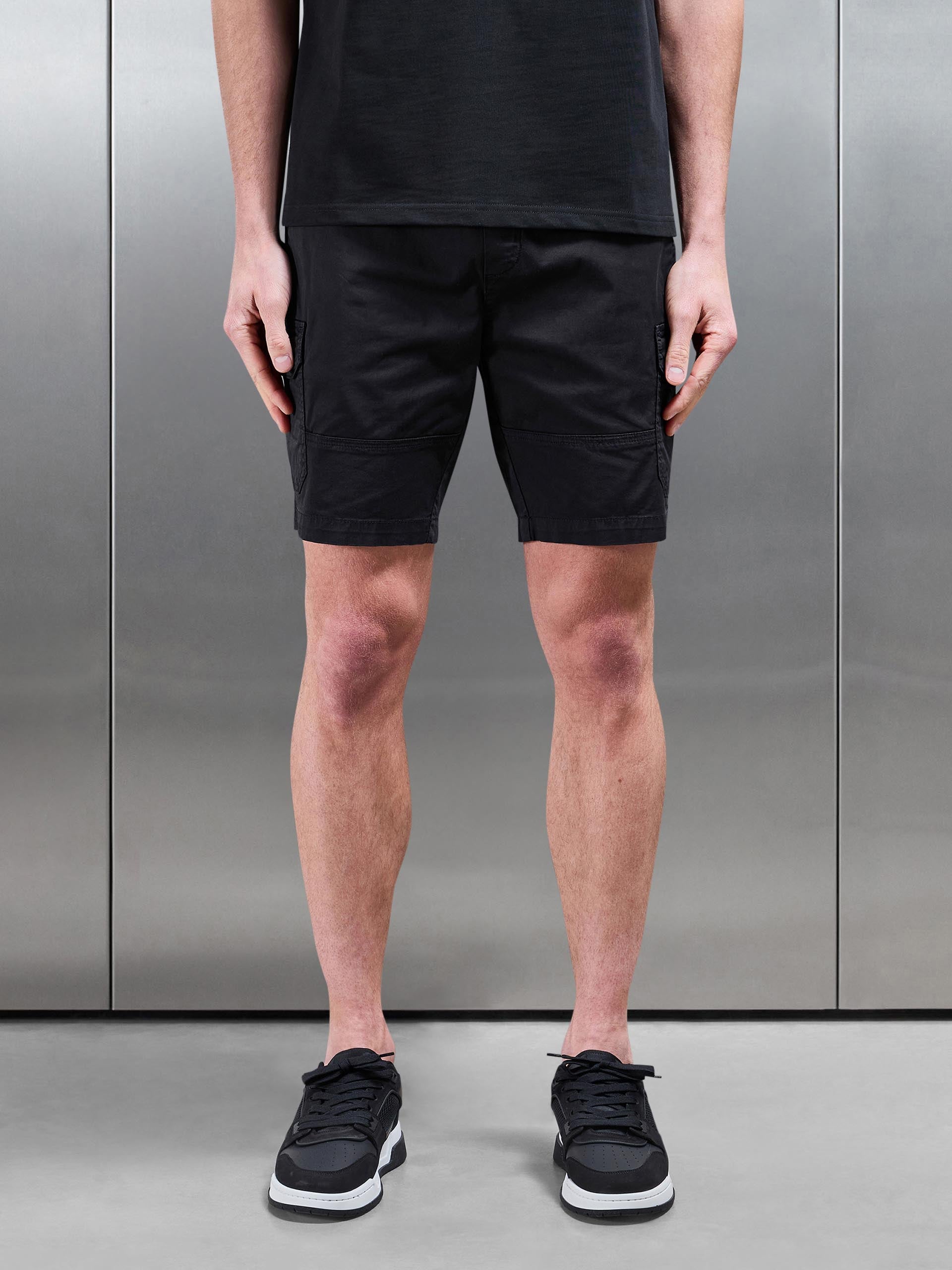 Worker Cotton Cargo Short in Black