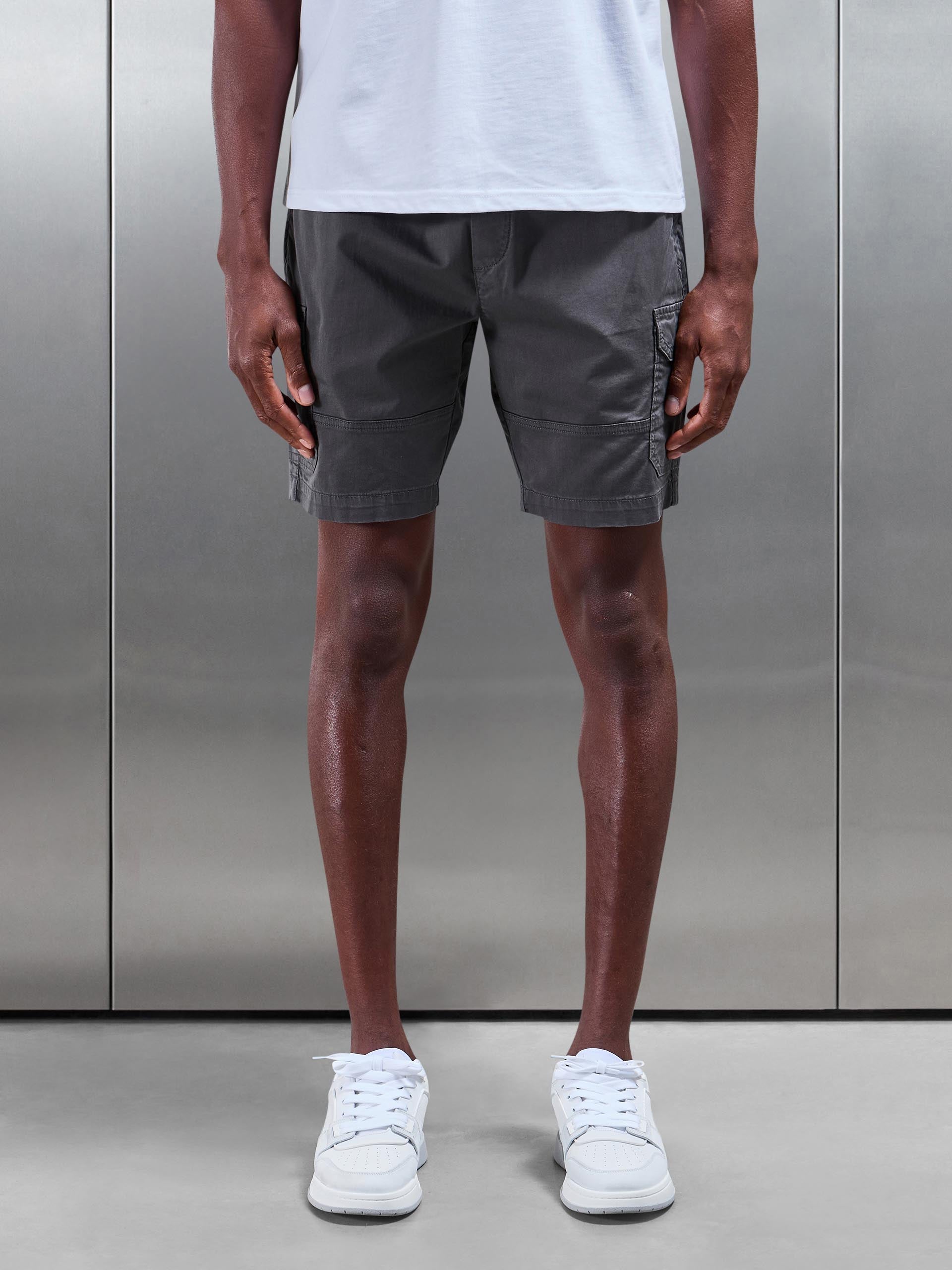 Worker Cotton Cargo Short in Grey