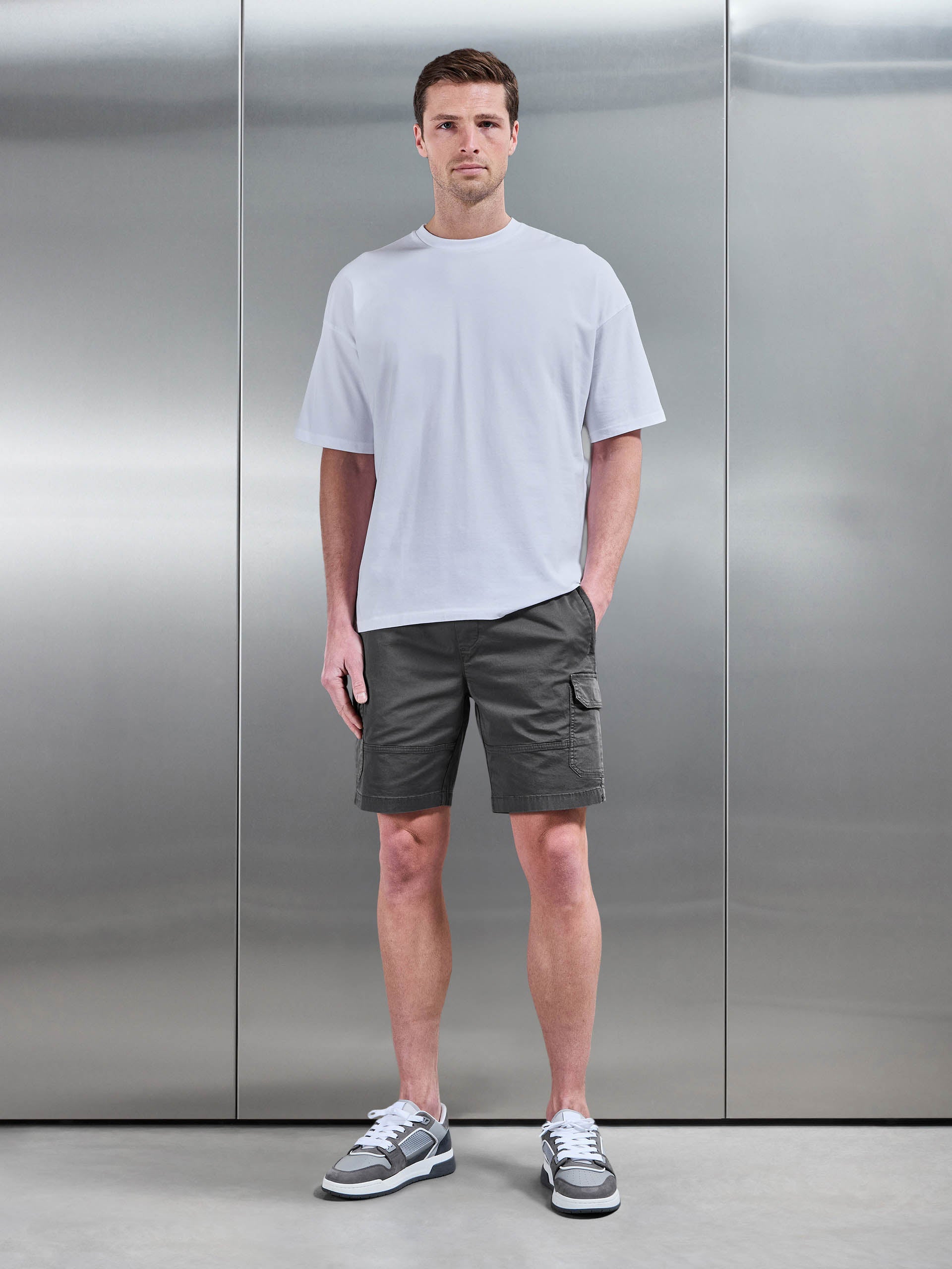 Worker Cargo Short in Grey