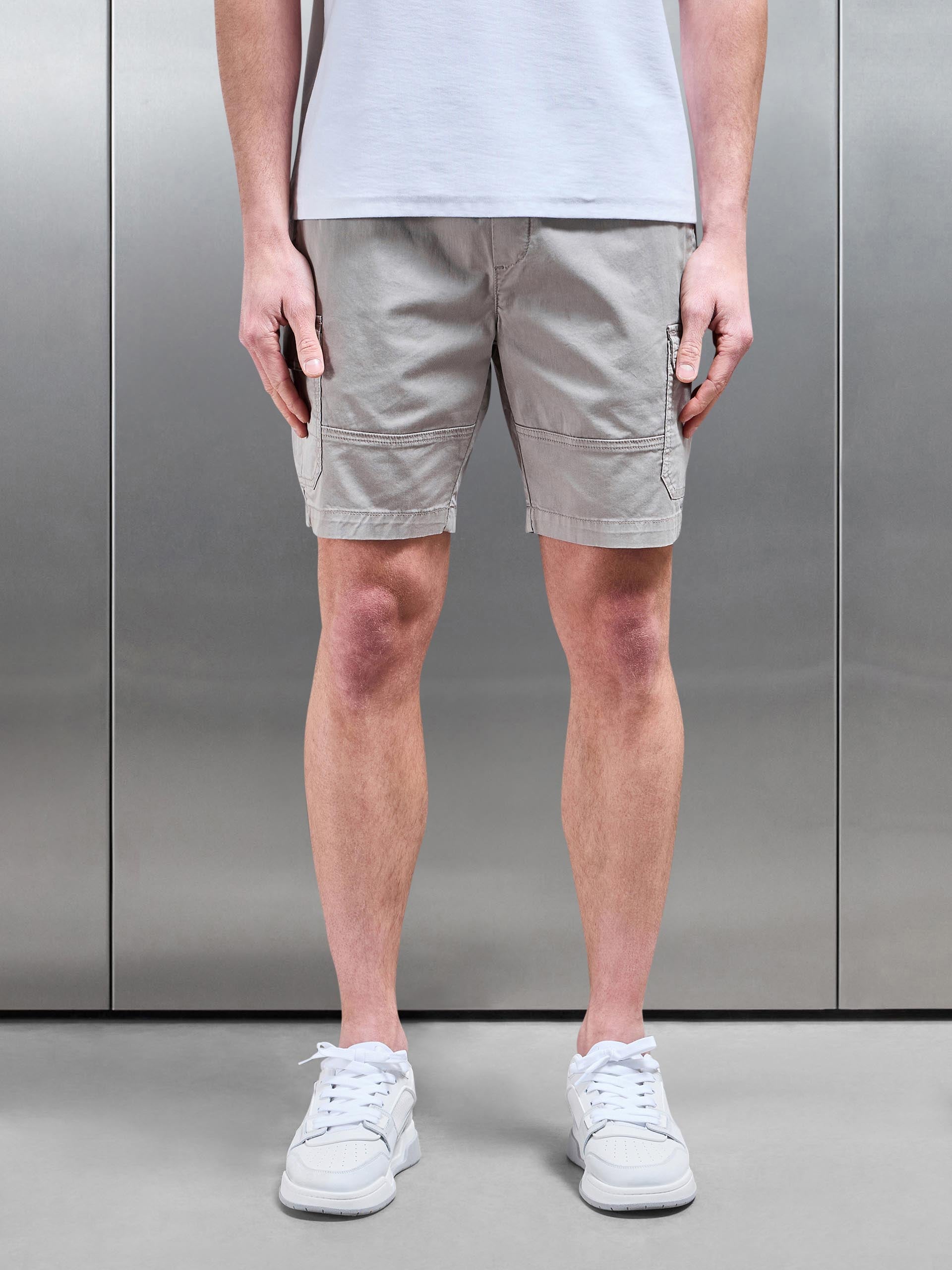 Worker Cotton Cargo Short in Stone