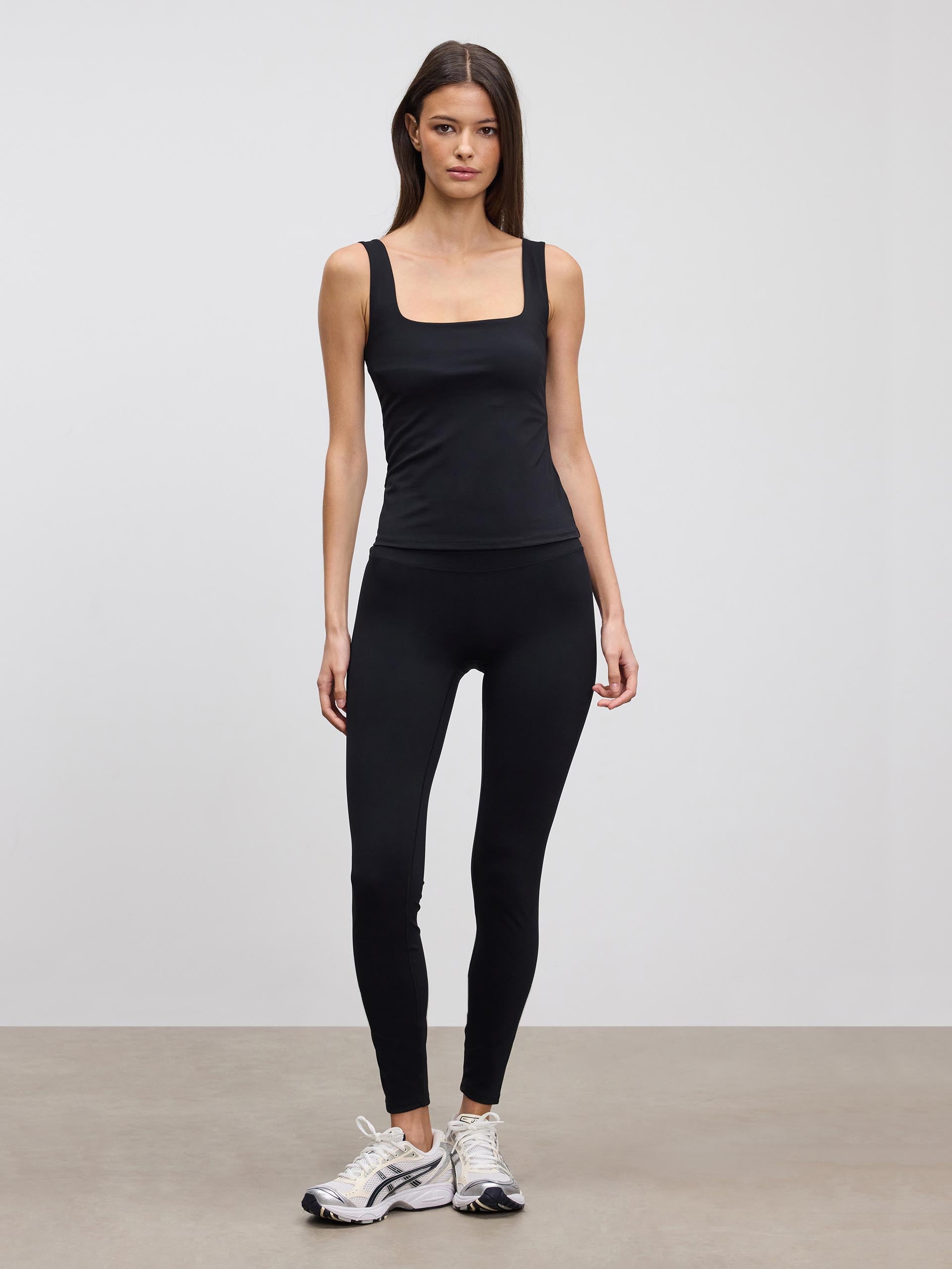 Womens Active Vest in Black