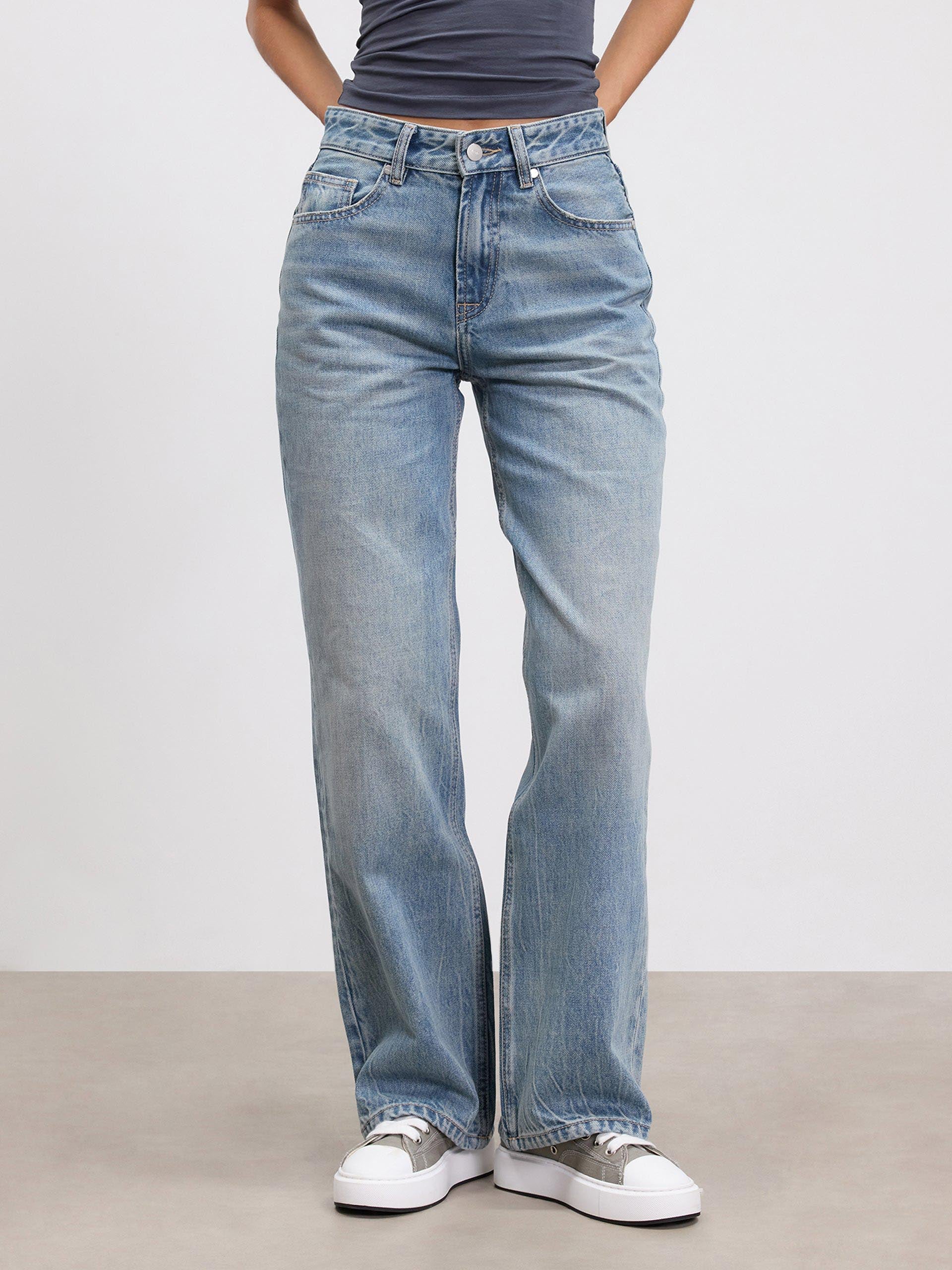Womens Straight Leg Denim Jeans in Mid Blue