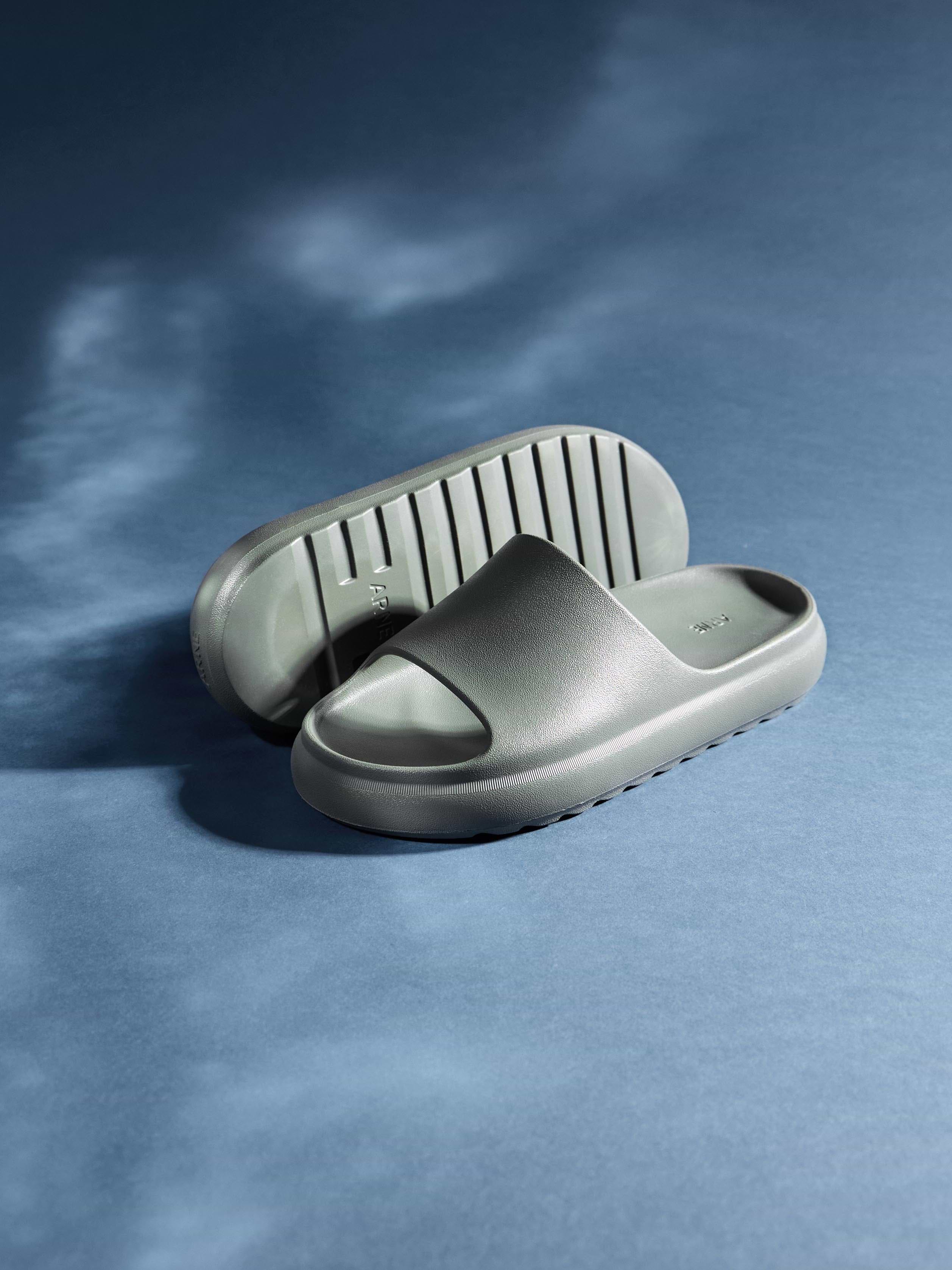 Everyday Slider in Olive