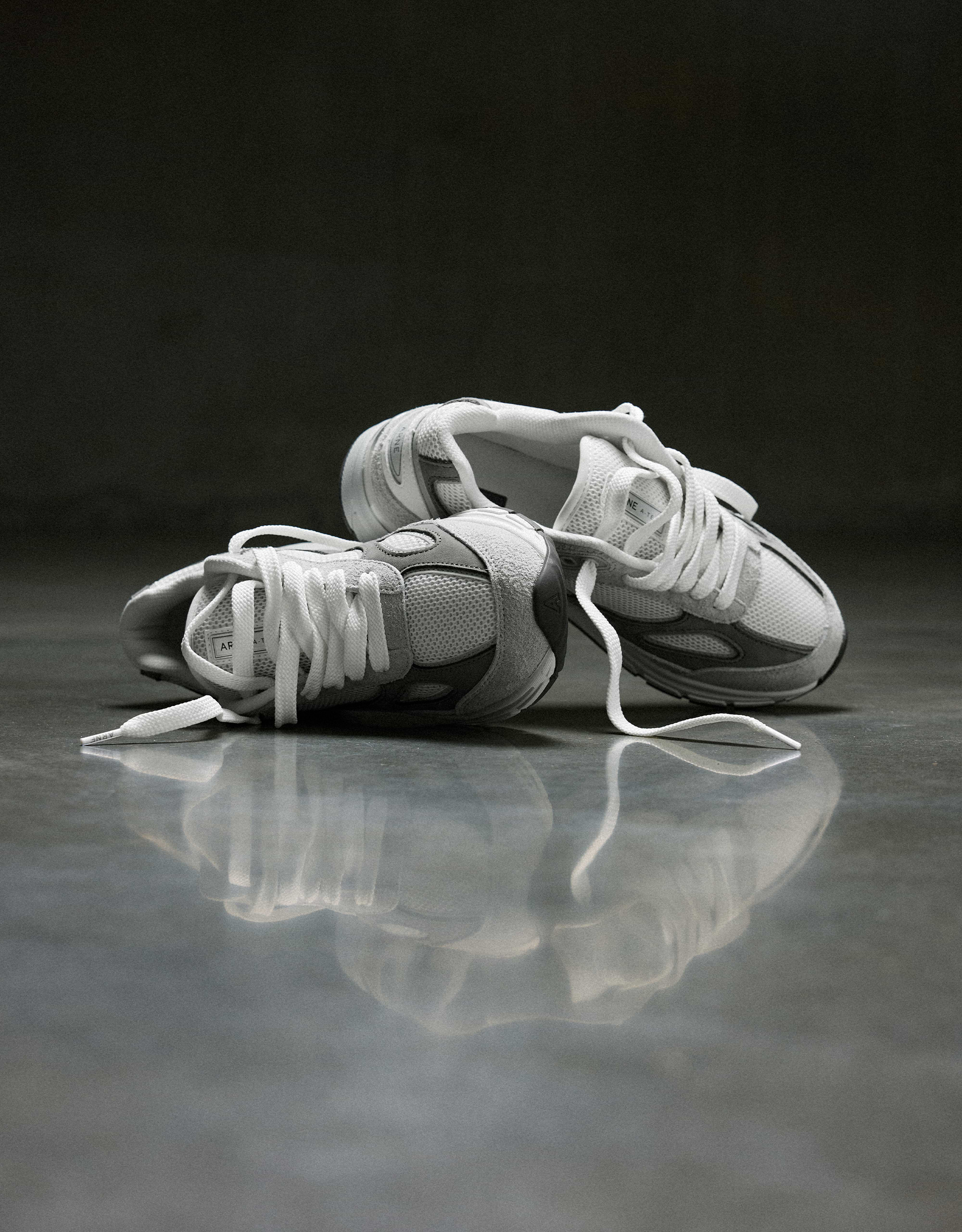 A-Tech 18 in White Grey