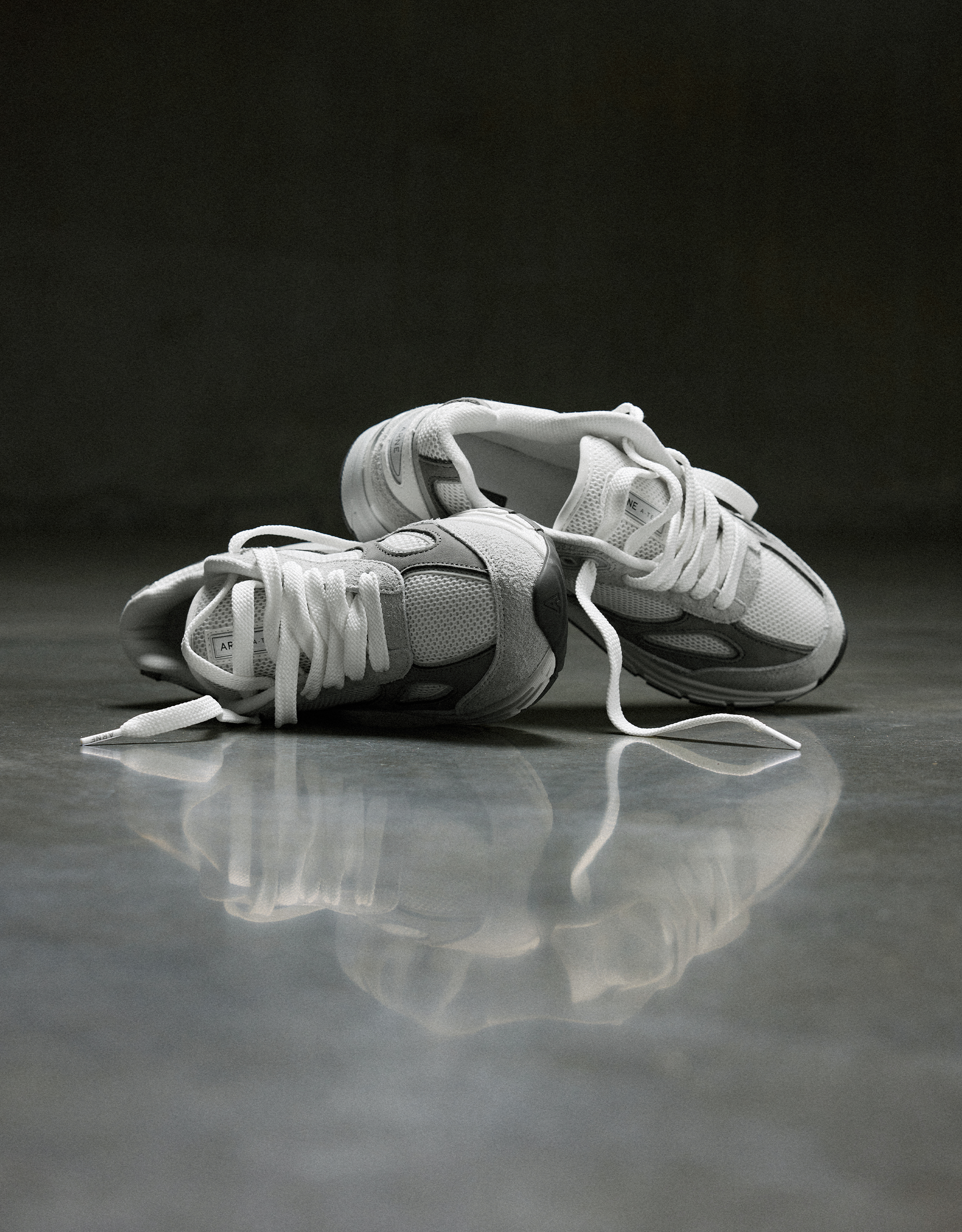 A-Tech 18 in White Grey