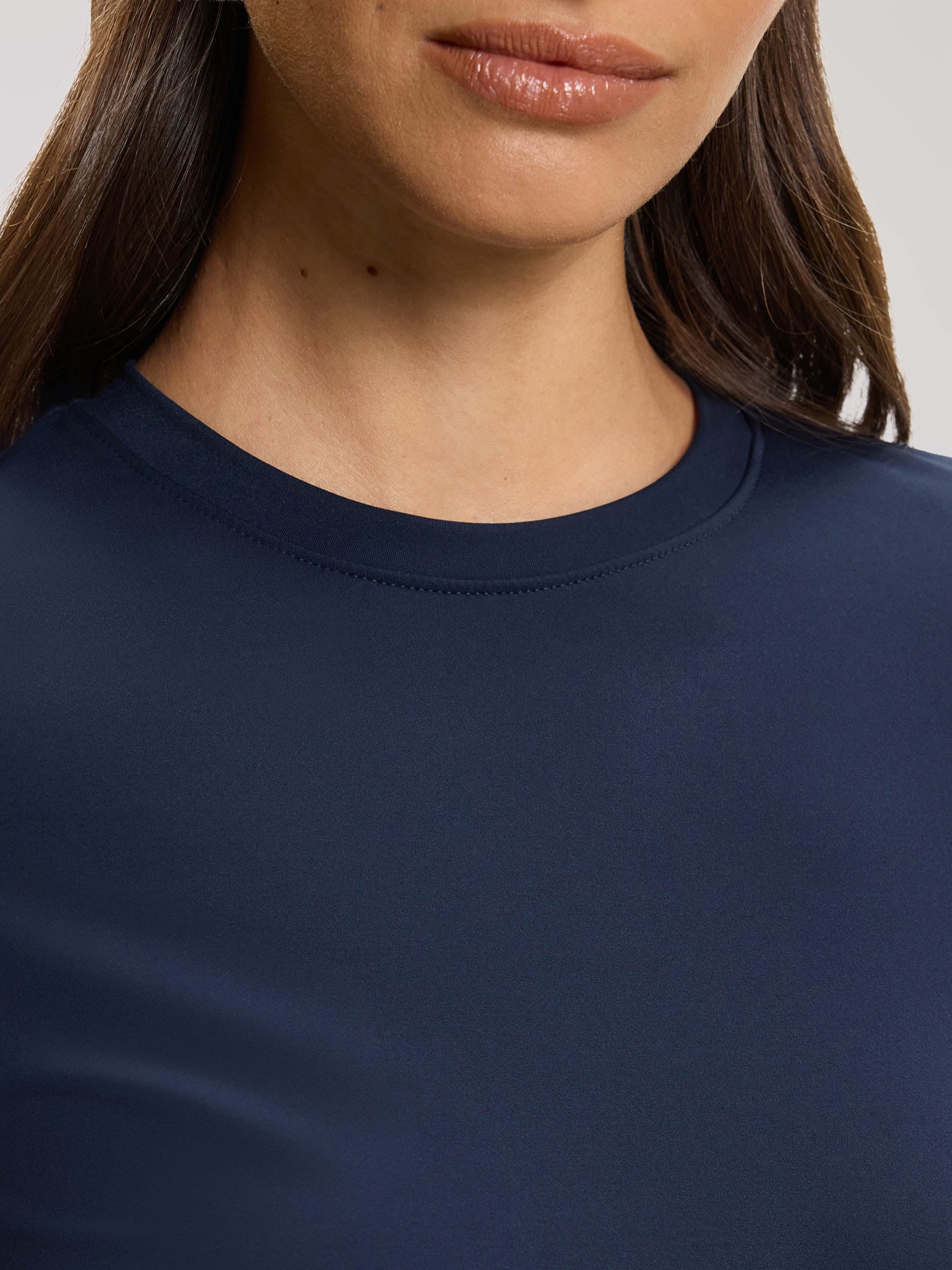 Womens Active Long Sleeve T-Shirt in Navy