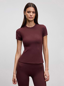 Womens Active T-Shirt in Burgundy
