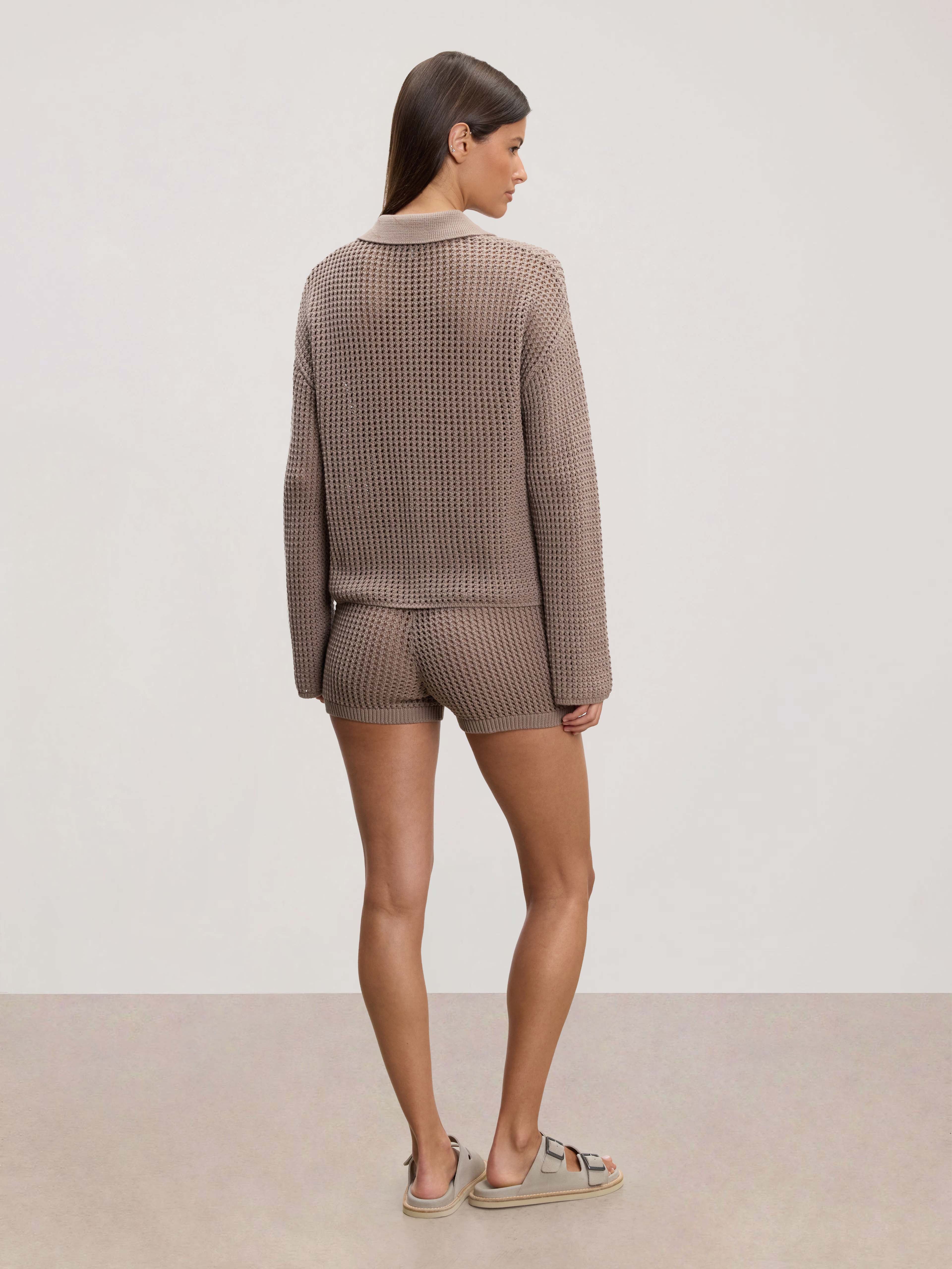 Womens Crochet Short in Taupe