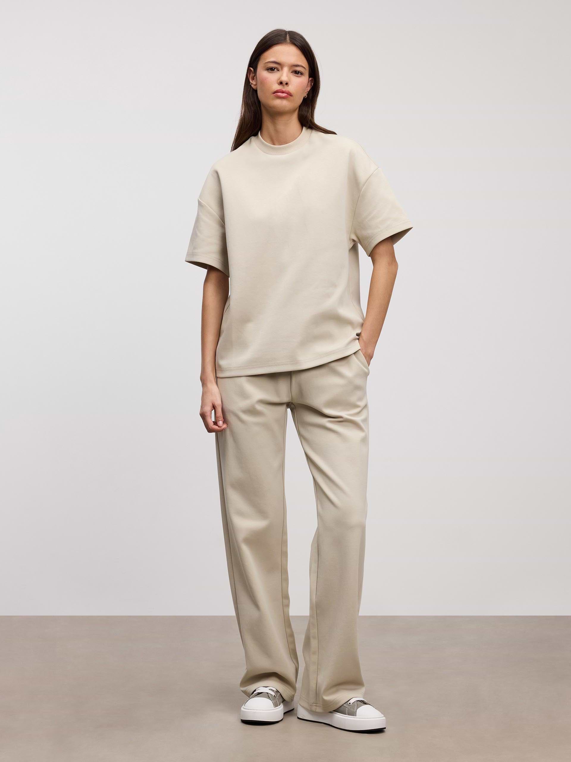 Womens Interlock Relaxed T-Shirt in Stone