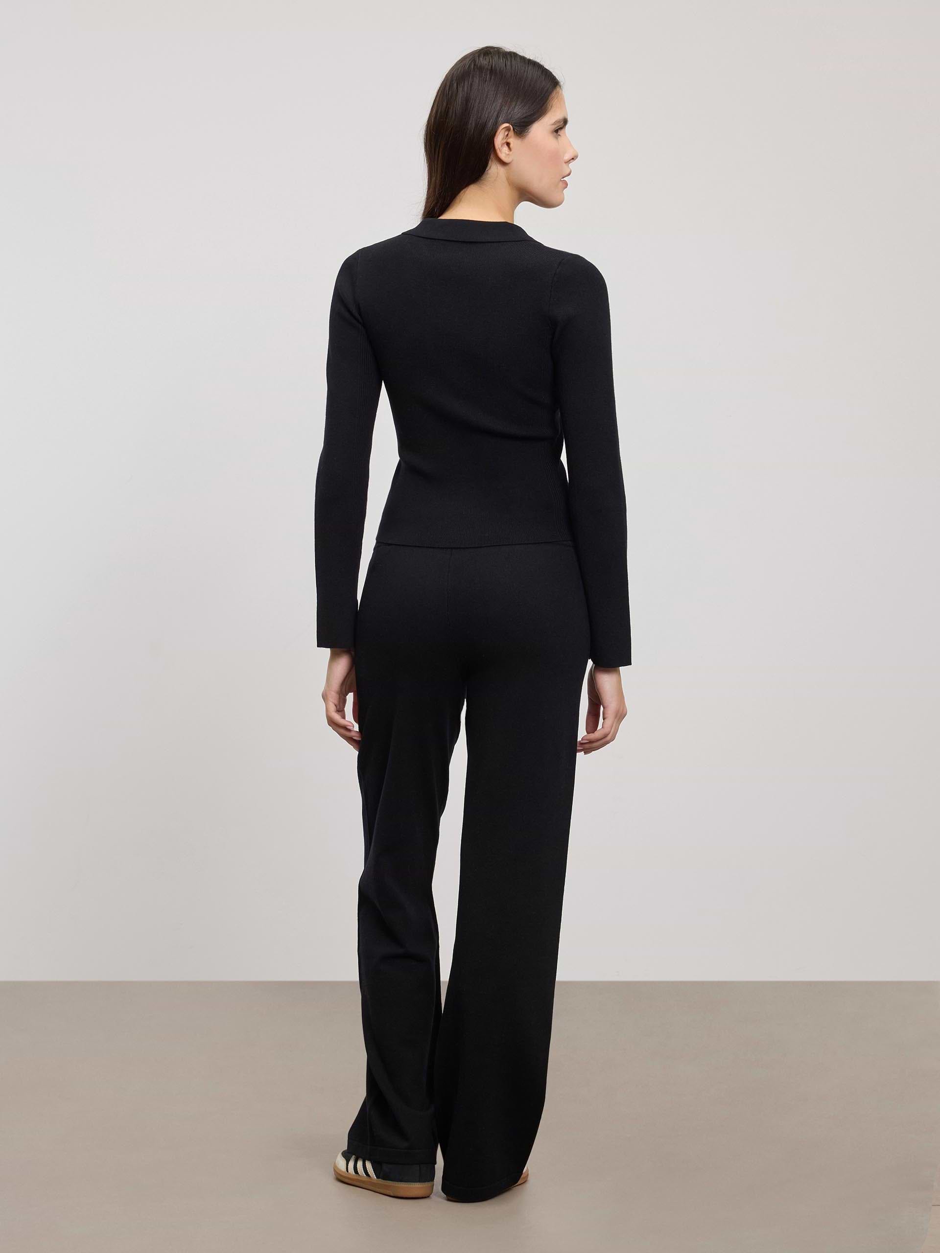 Womens Light Knit Polo Shirt in Black
