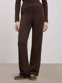 Womens Light Knit Straight Leg Jogger in Brown