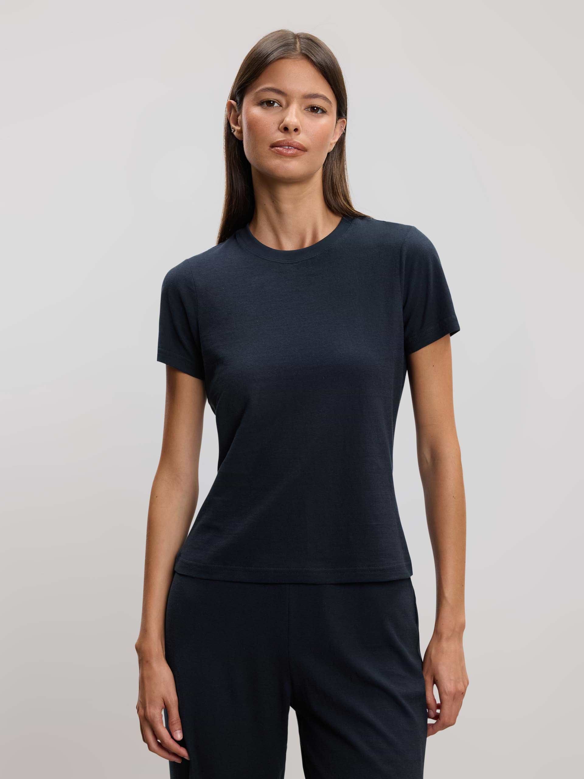 Womens Linen Blend T-Shirt in Navy