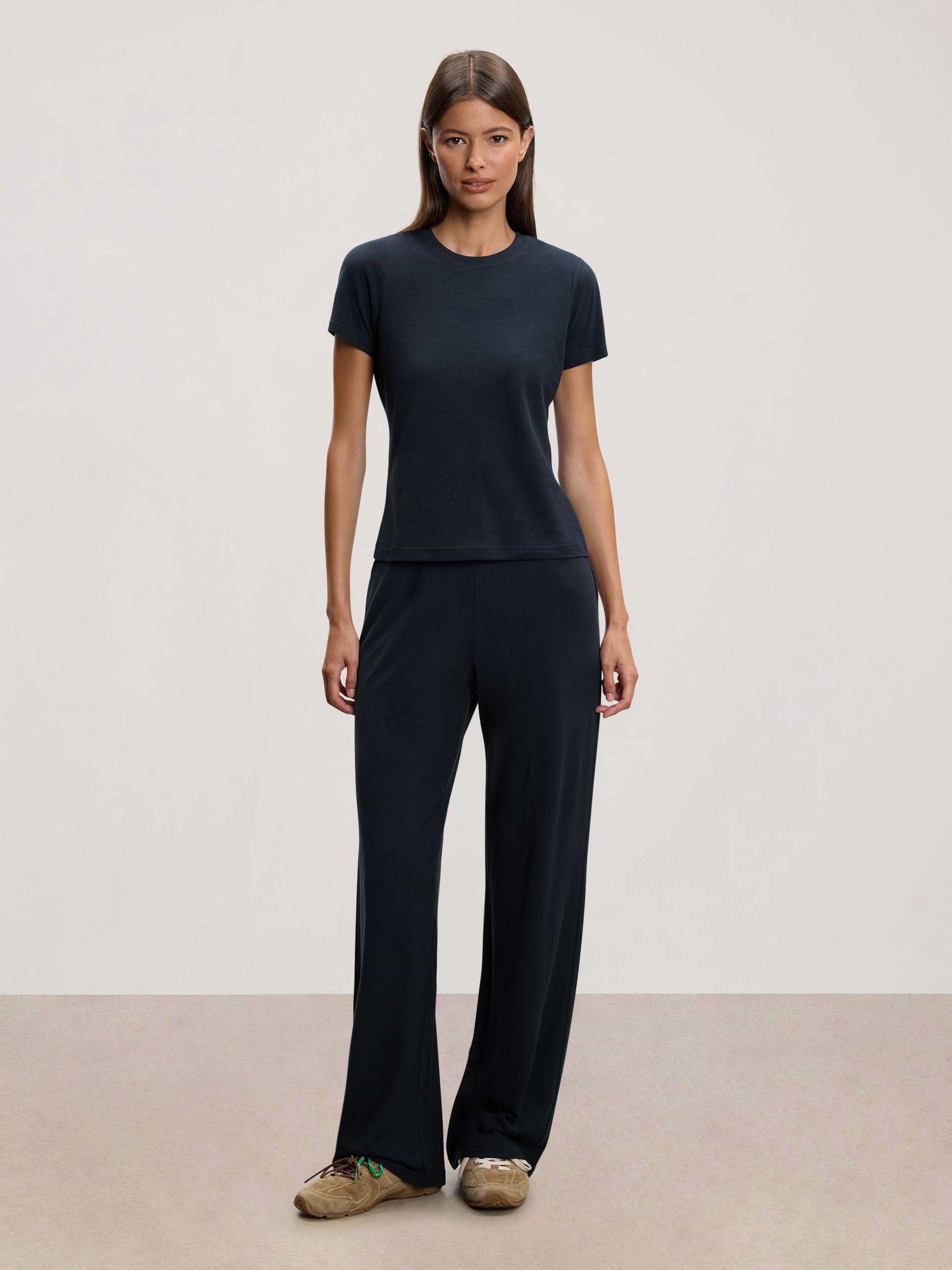 Womens Linen Blend T-Shirt in Navy