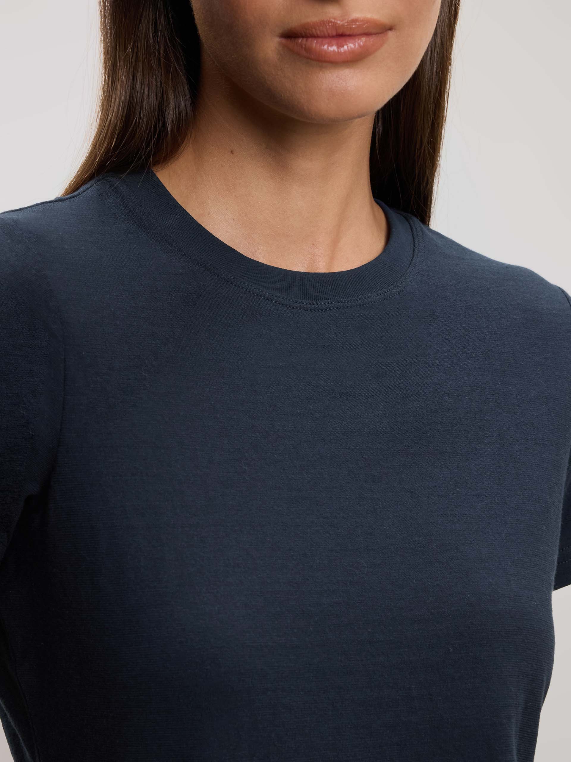 Womens Linen Blend T-Shirt in Navy