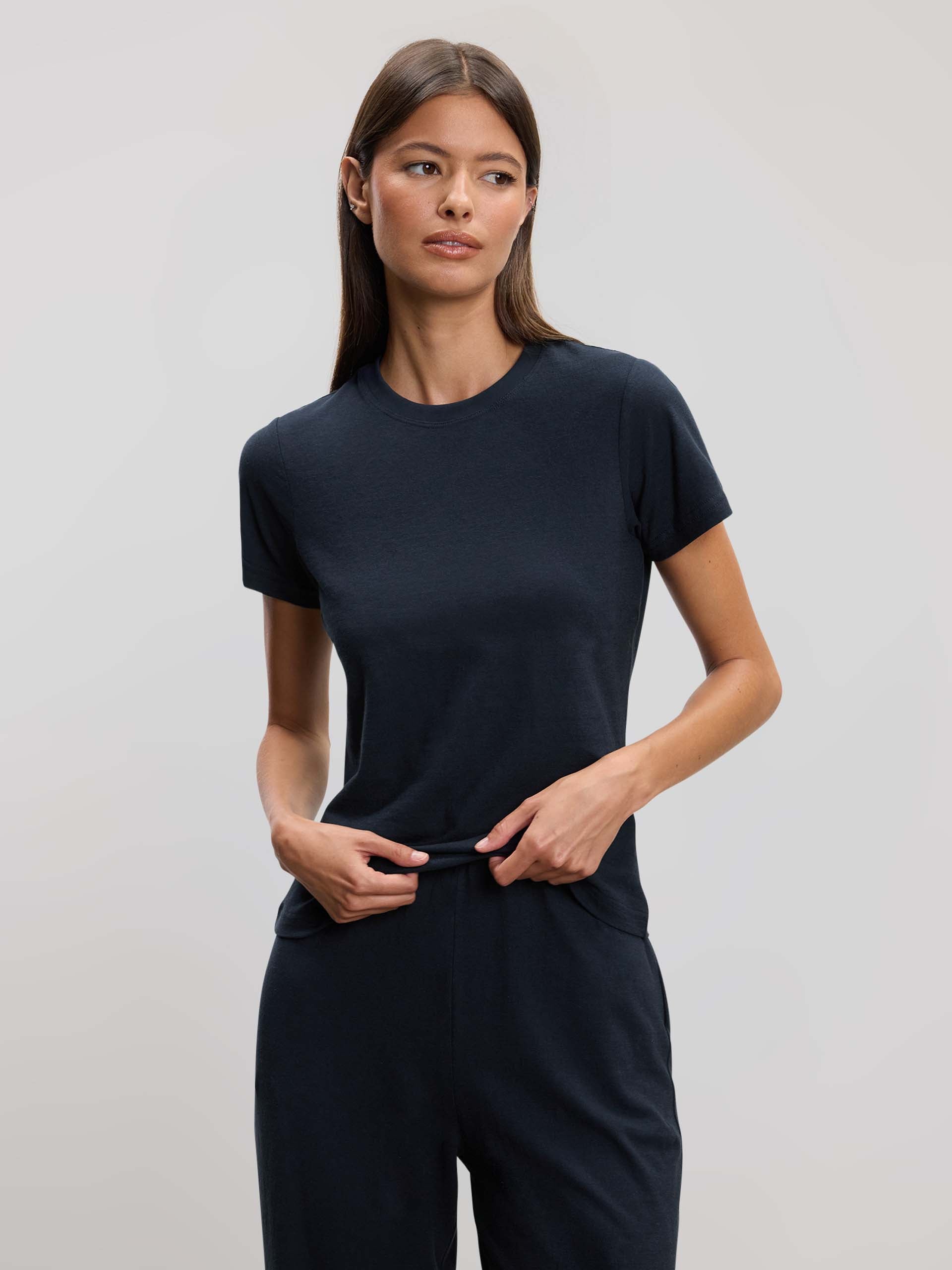 Womens Linen Blend T-Shirt in Navy