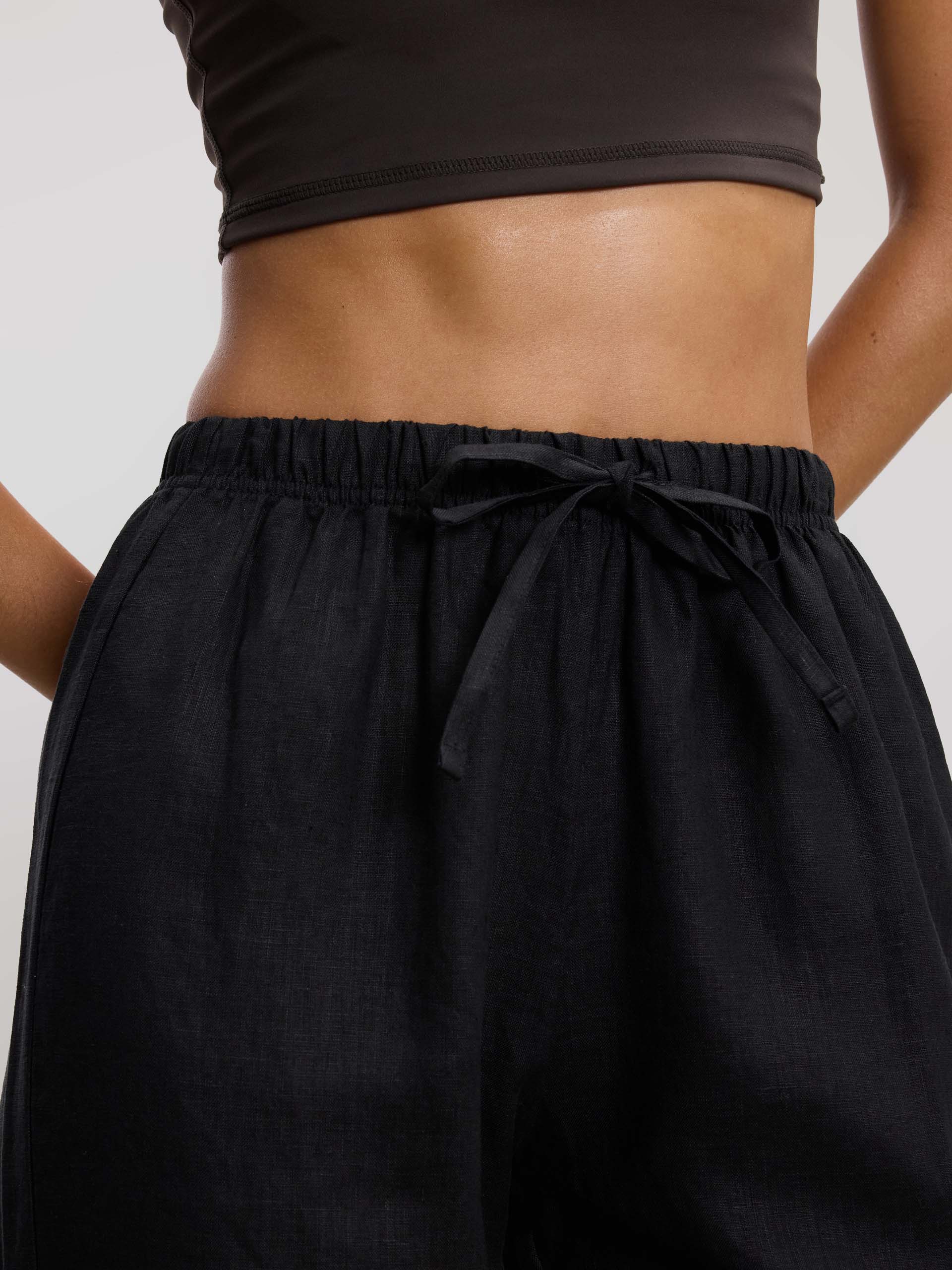 Womens Linen Trouser in Black