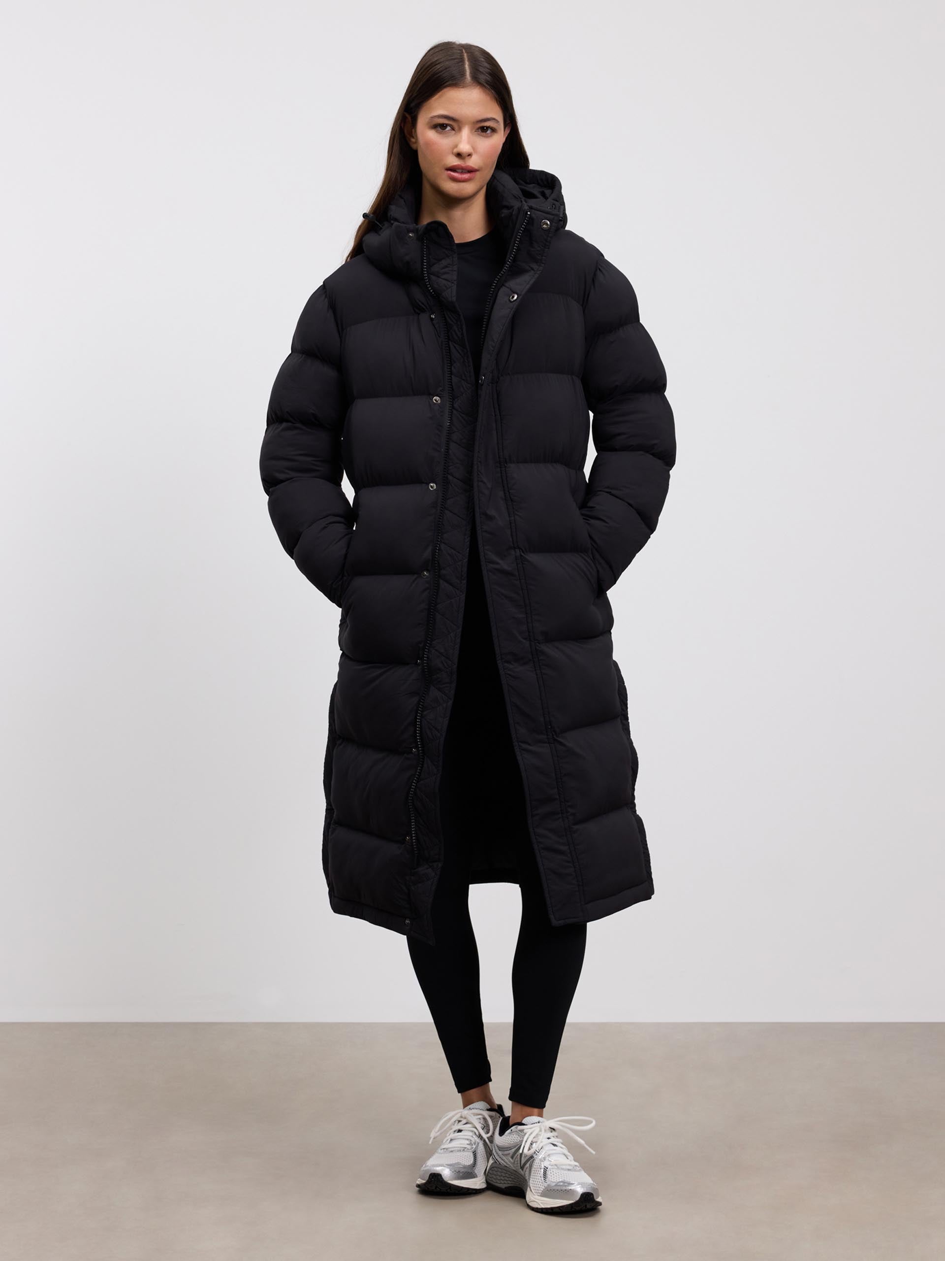 Womens Mid Length Puffer Jacket in Black