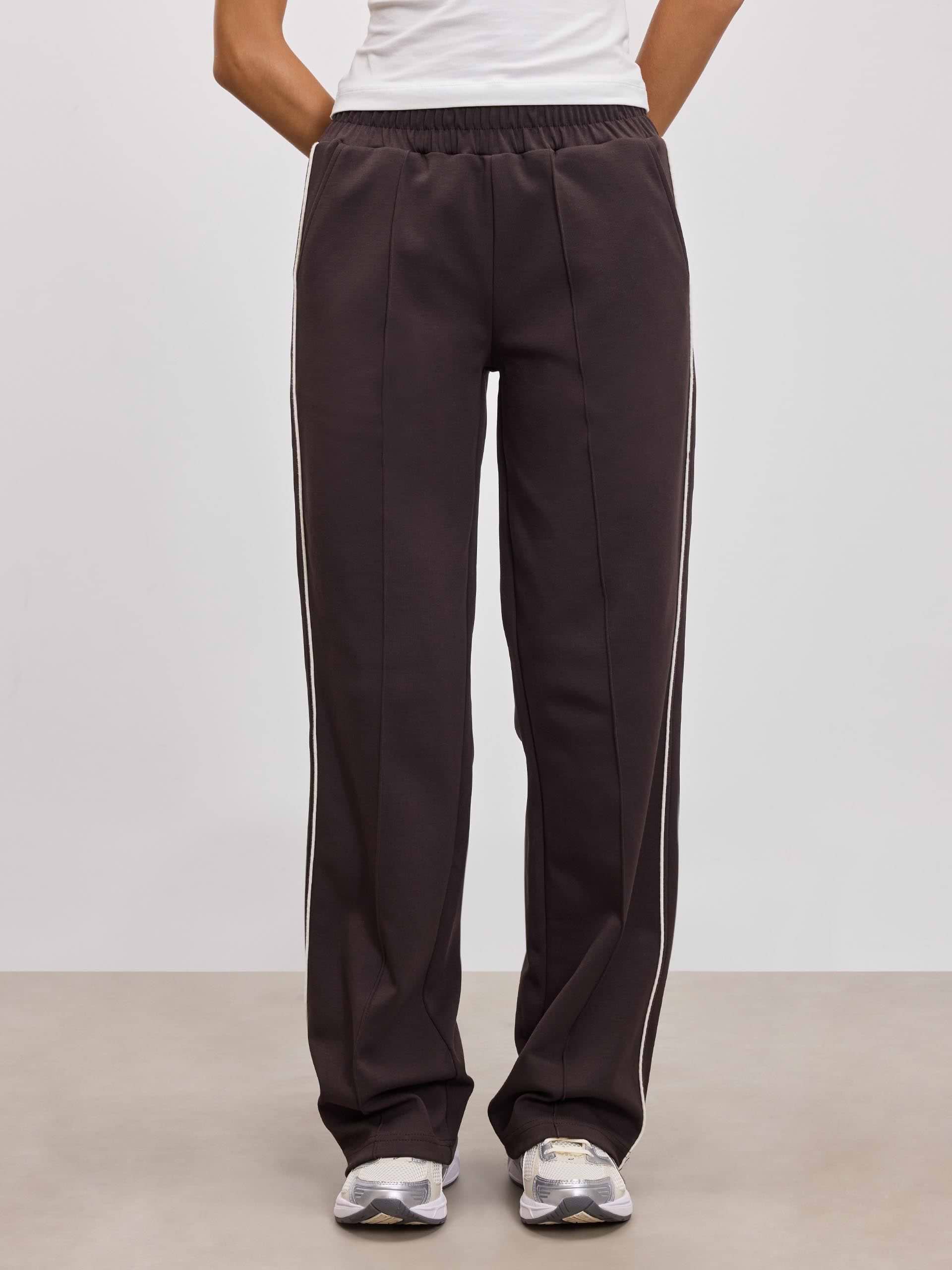 Womens Piping Track Pant in Brown