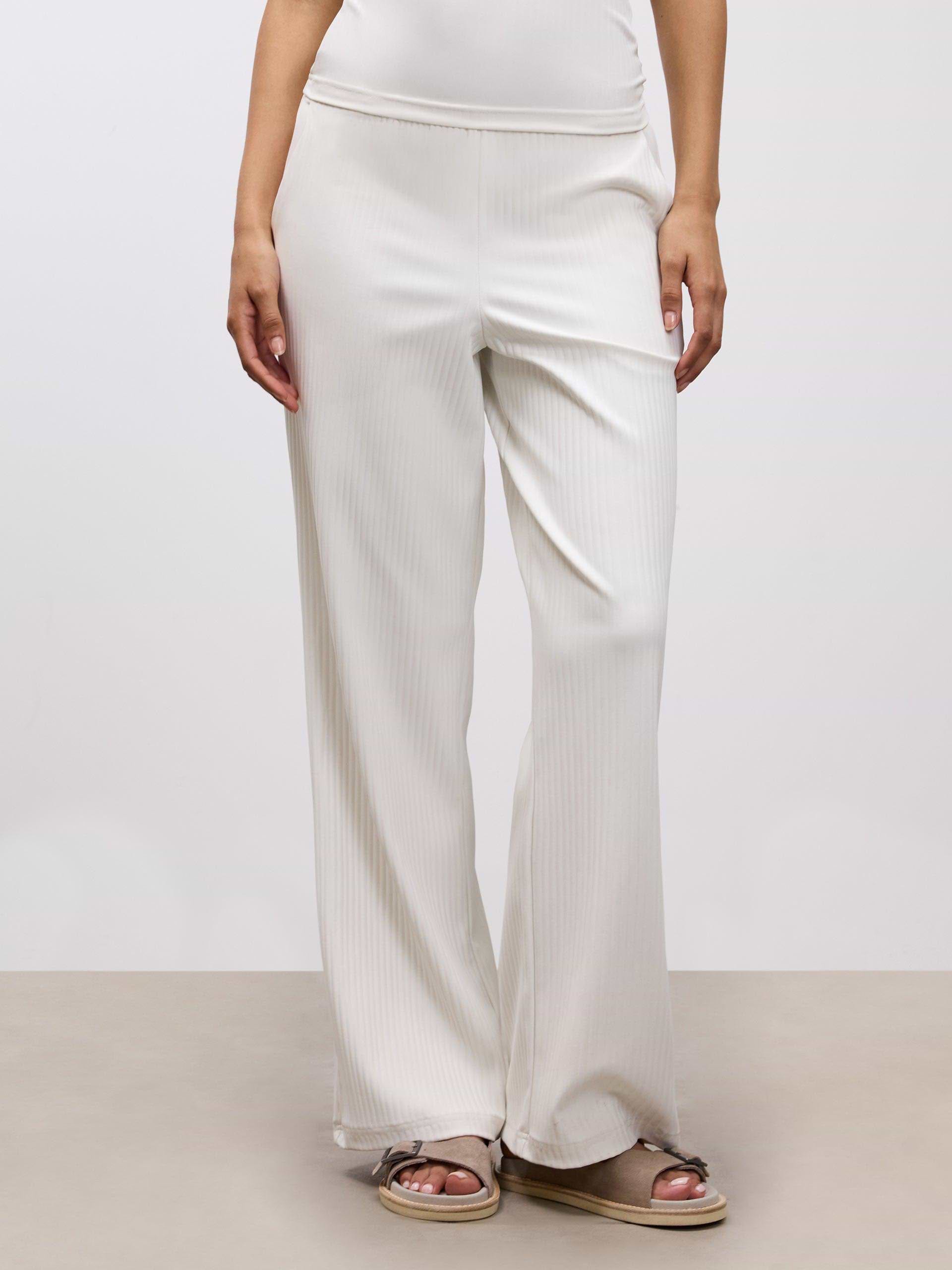 Womens Pleated Trouser in Ecru