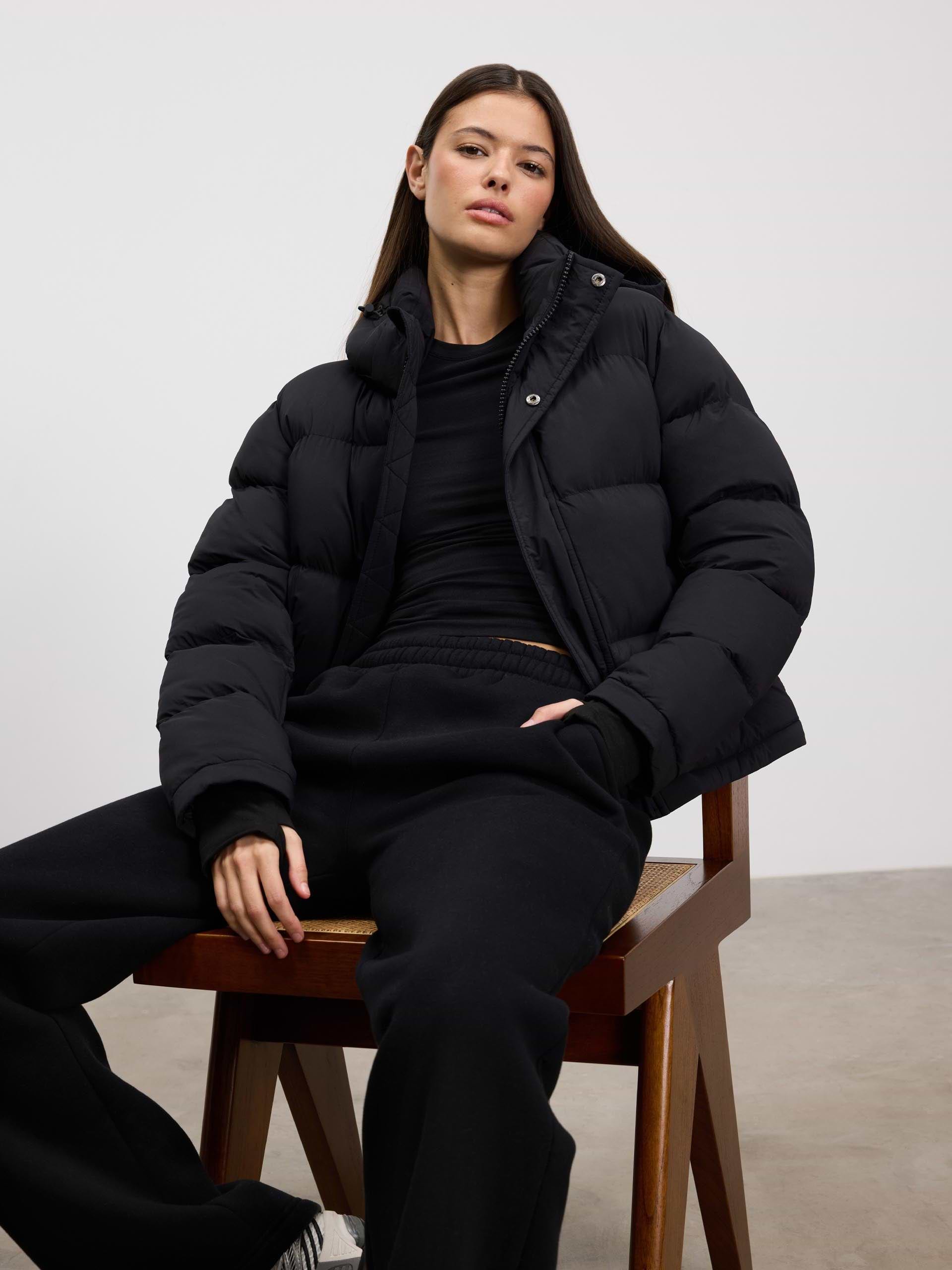 Womens Puffer Jacket in Black