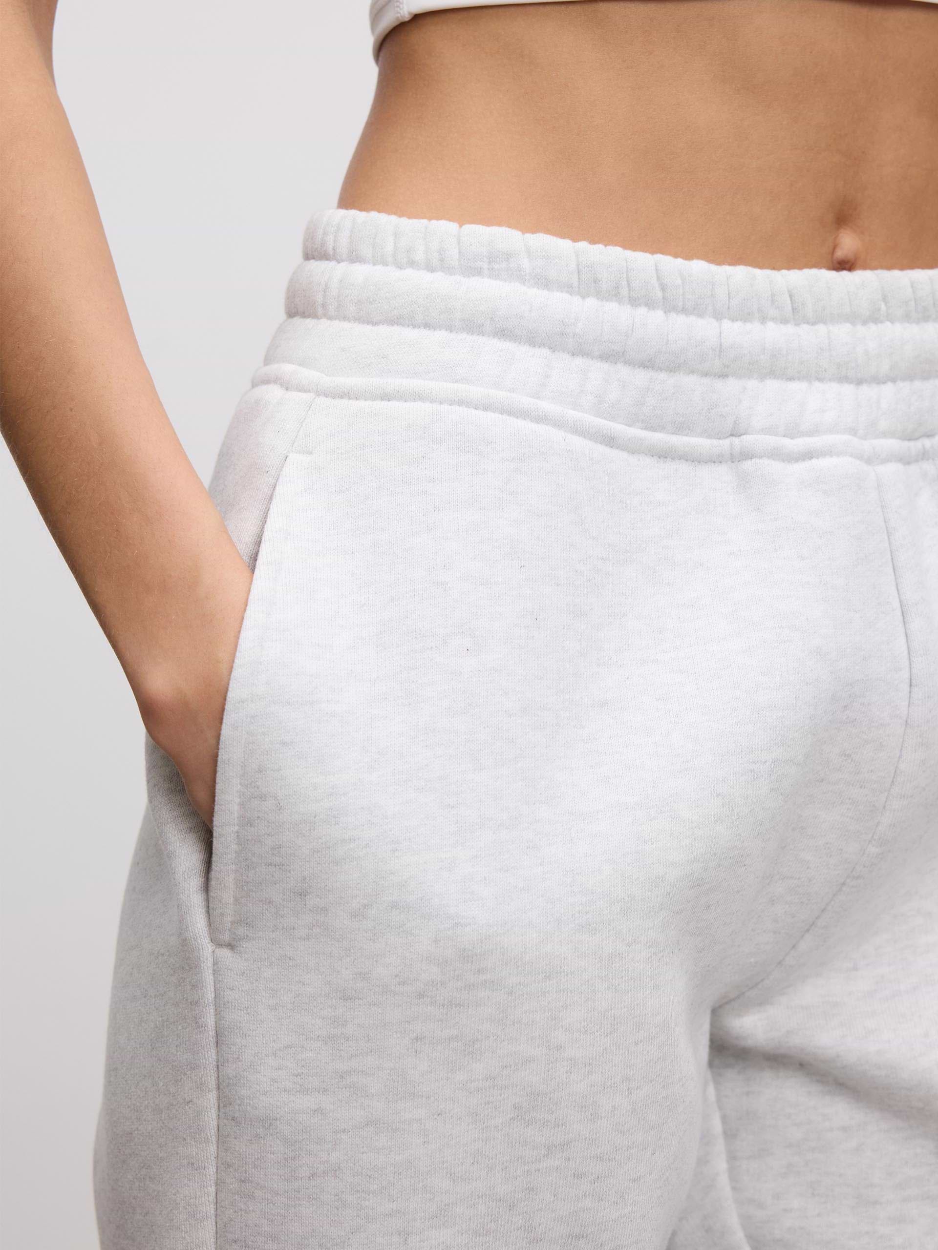 Womens Relaxed Cuffed Jogger in Marl Grey