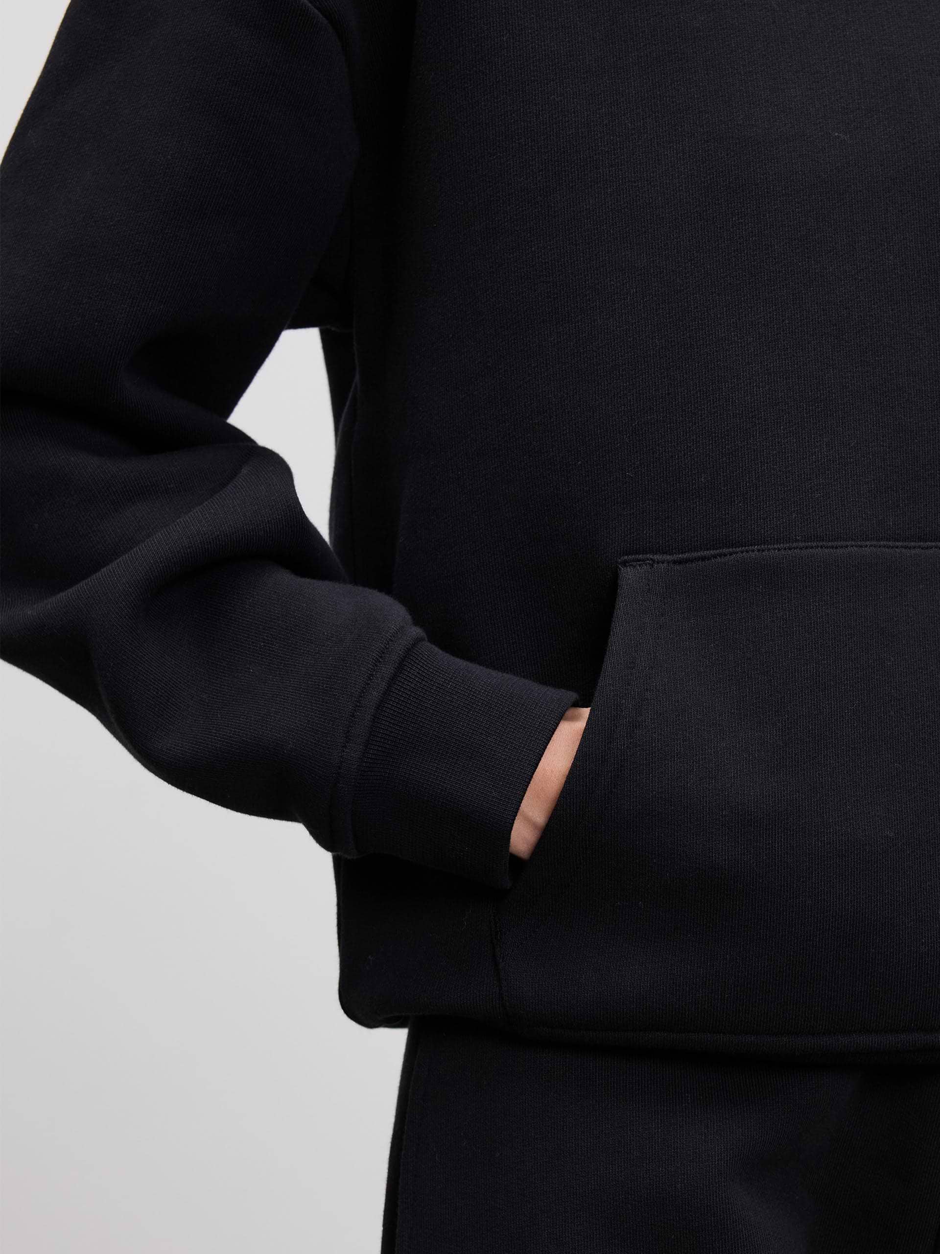 Womens Relaxed Hoodie in Black