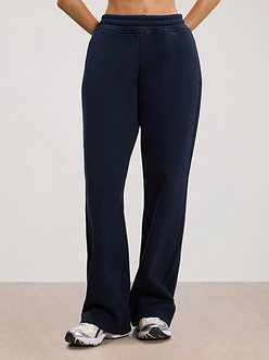 Womens Relaxed Straight Leg Jogger in Navy