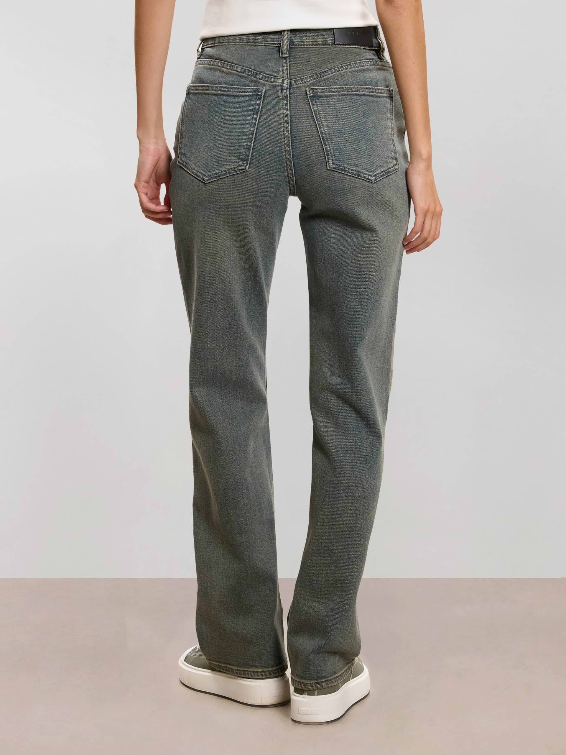 Womens Straight Leg Denim Jeans in Dark Sand