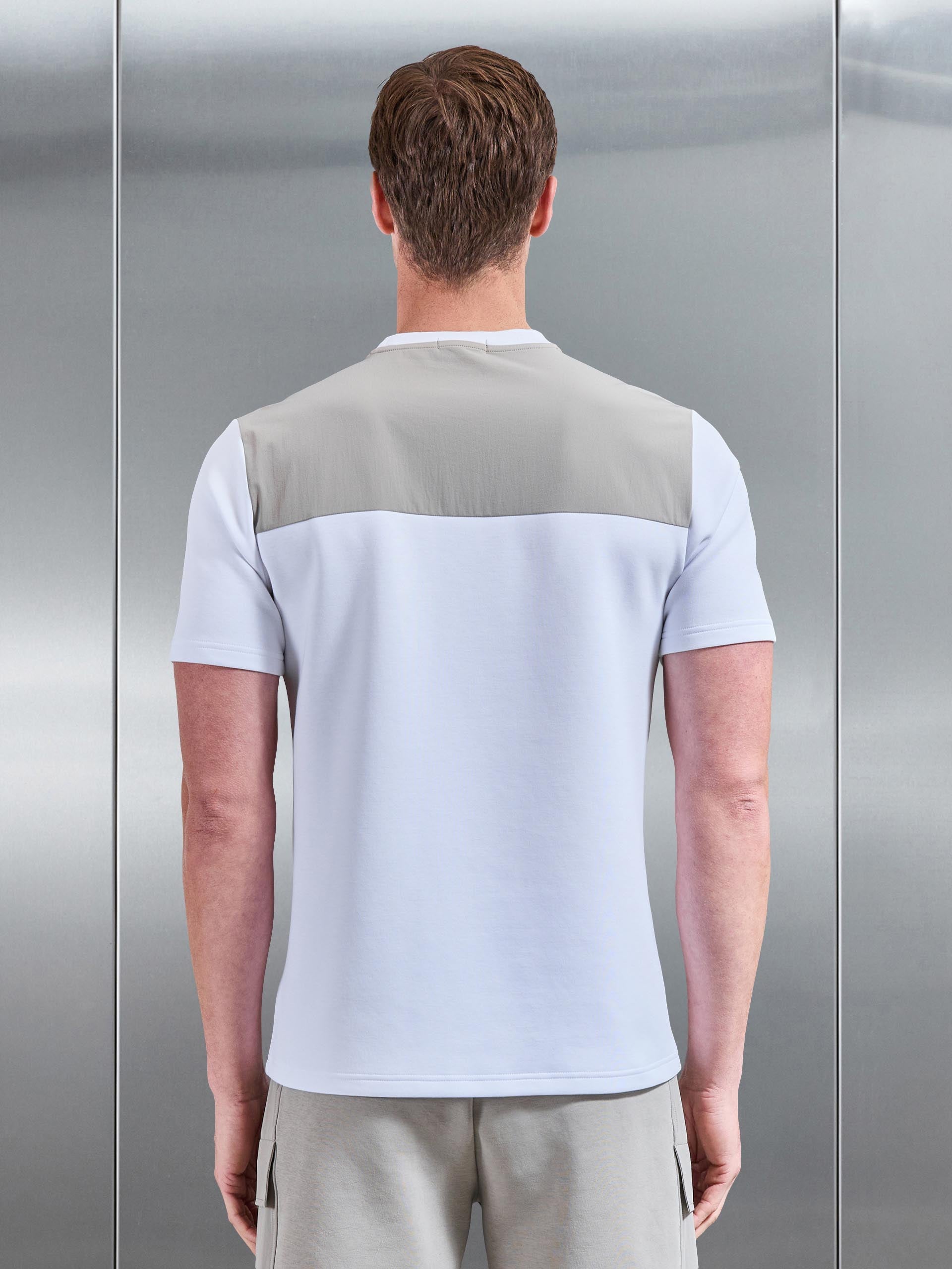 Hybrid Cargo T-Shirt in White Stone