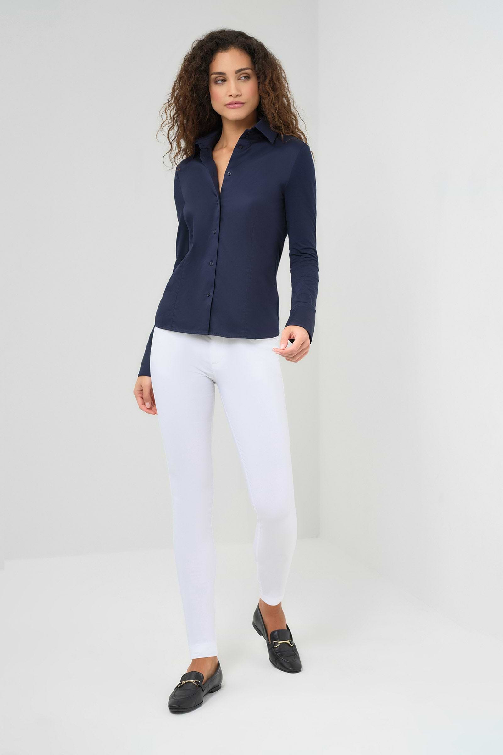 Navy ||