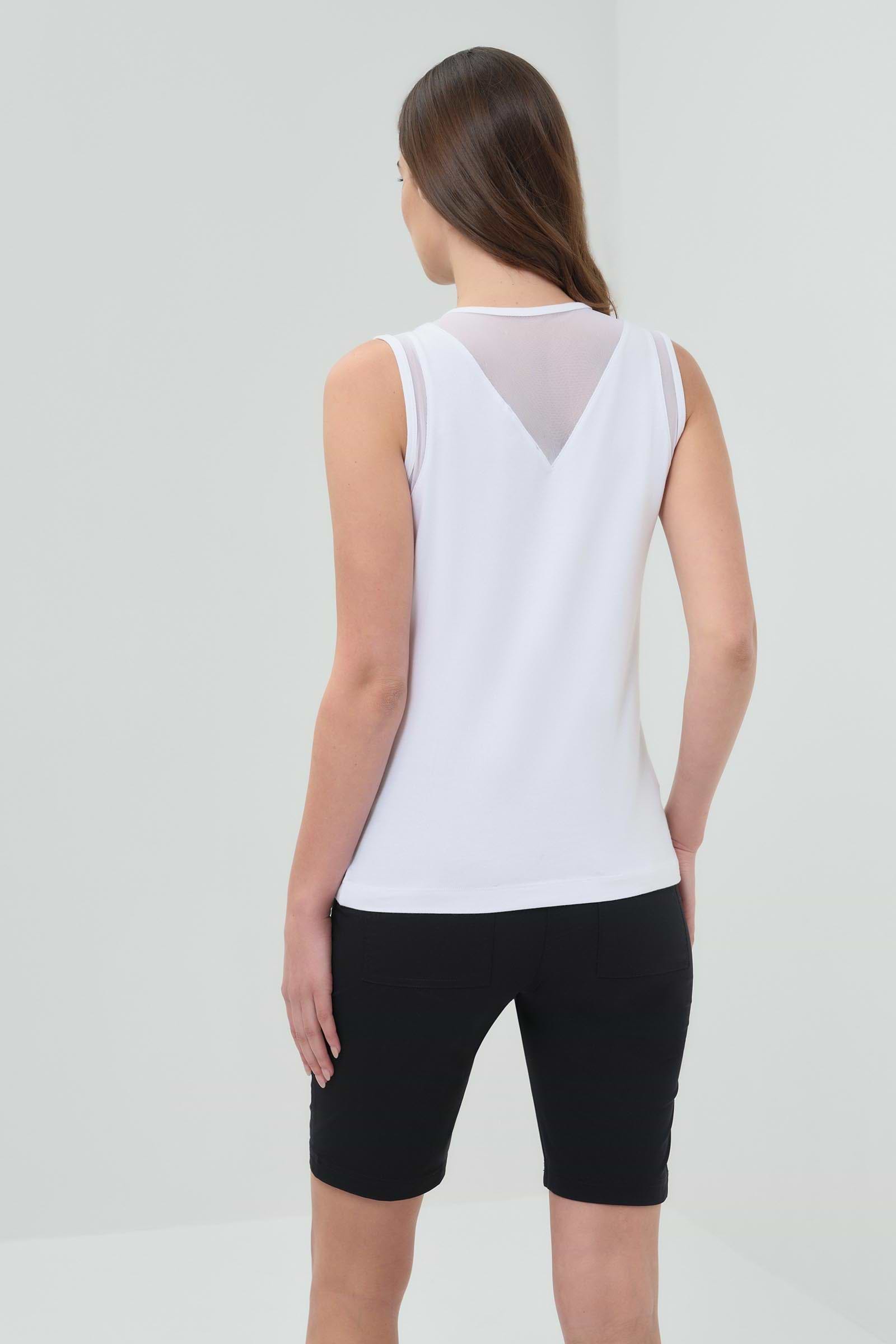 White ||